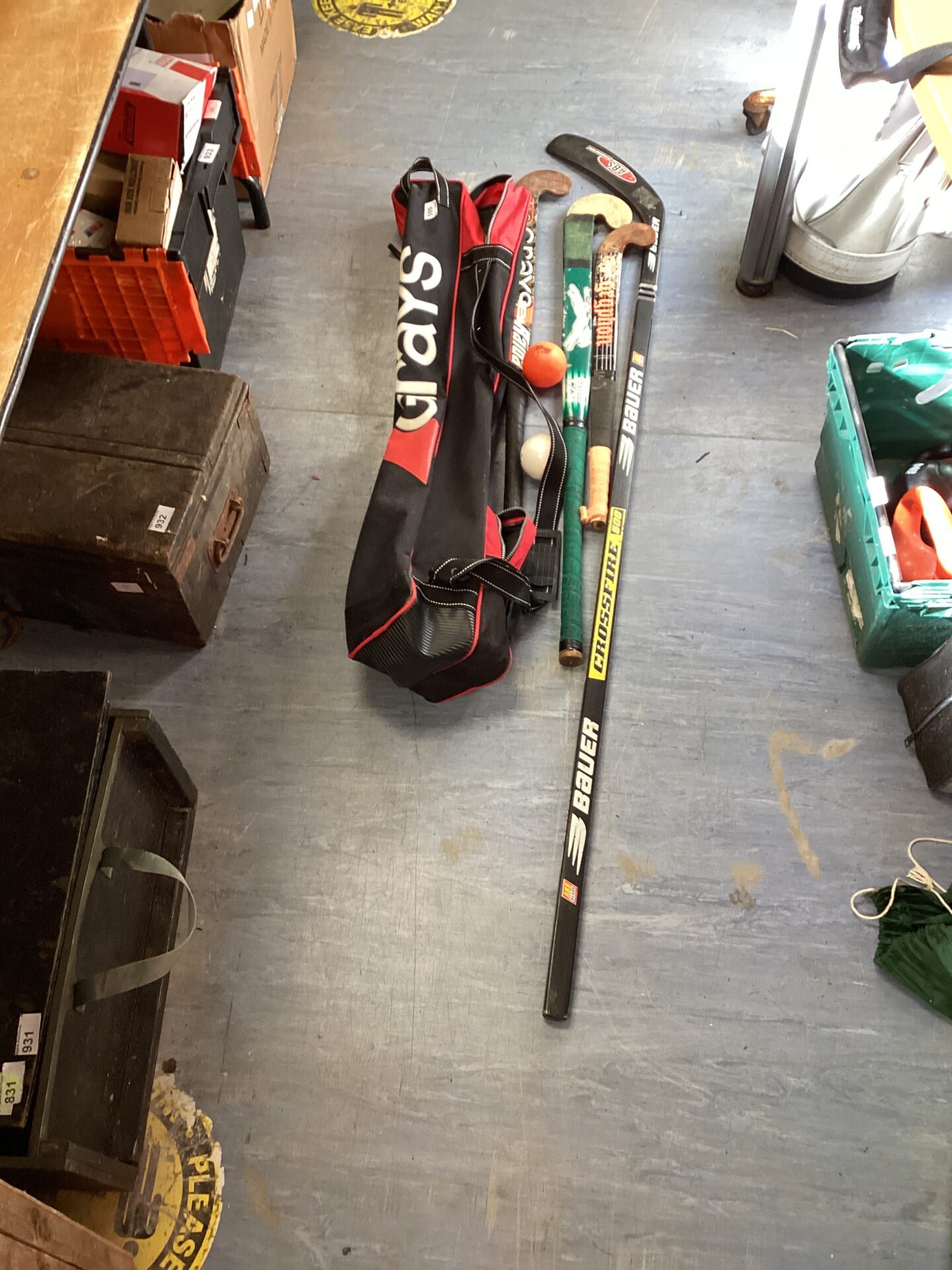 595 Selection of Hockey Sticks and Ice Hockey Stick – Badgers Auctions ...