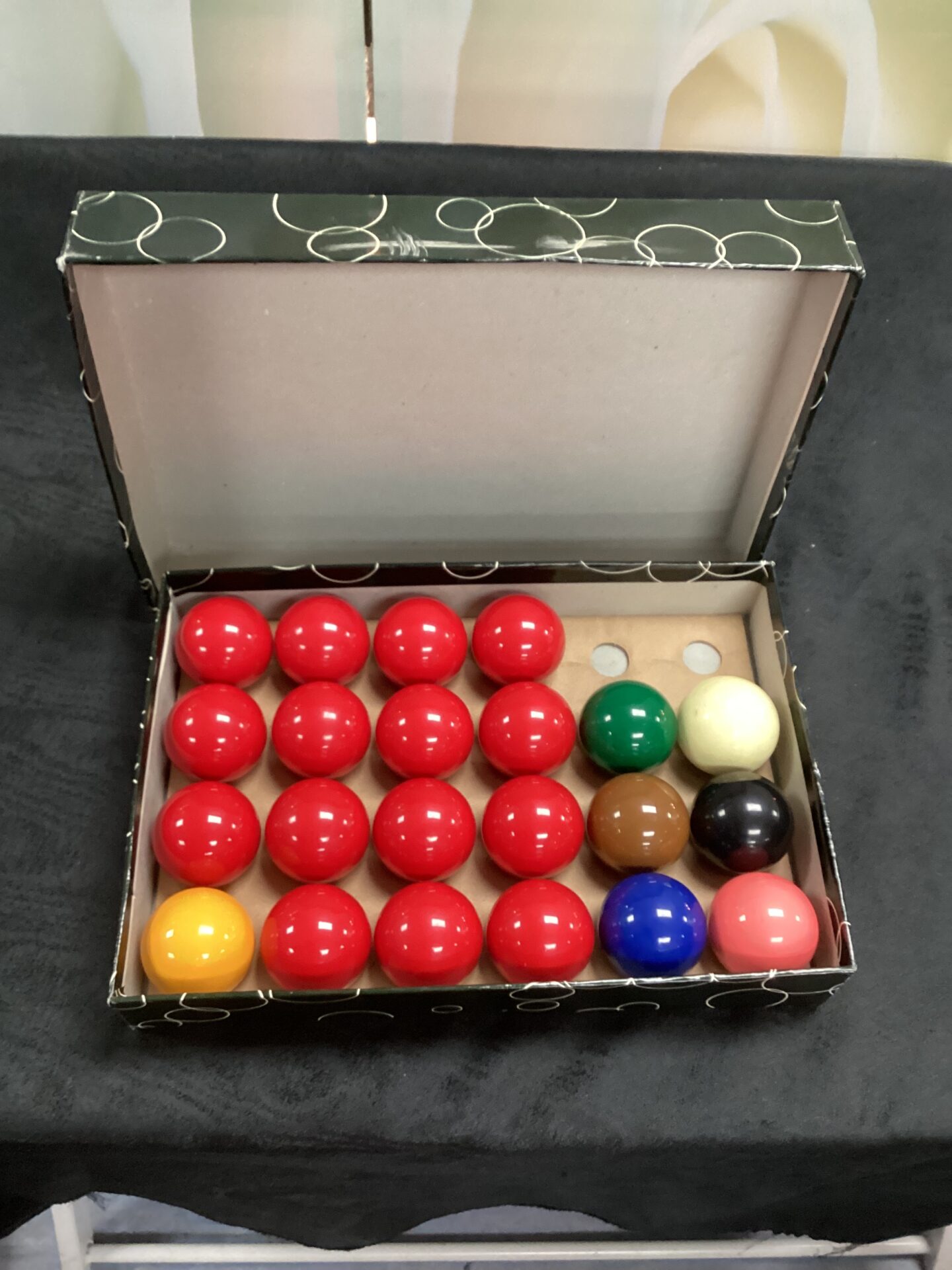 592 set of snooker balls in box Badgers Auctions Onsite and online