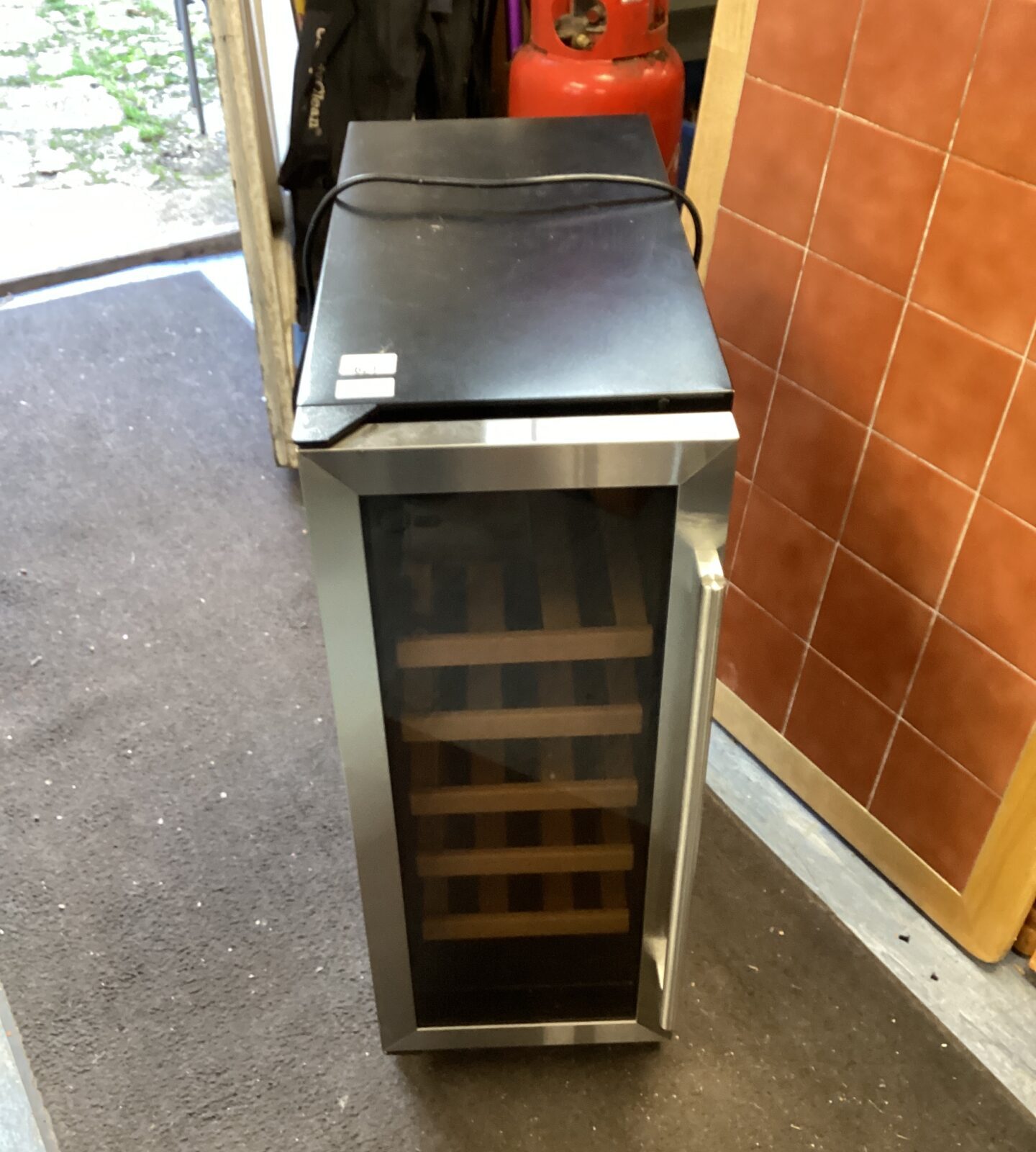 Wine Chiller powers on sold as seen