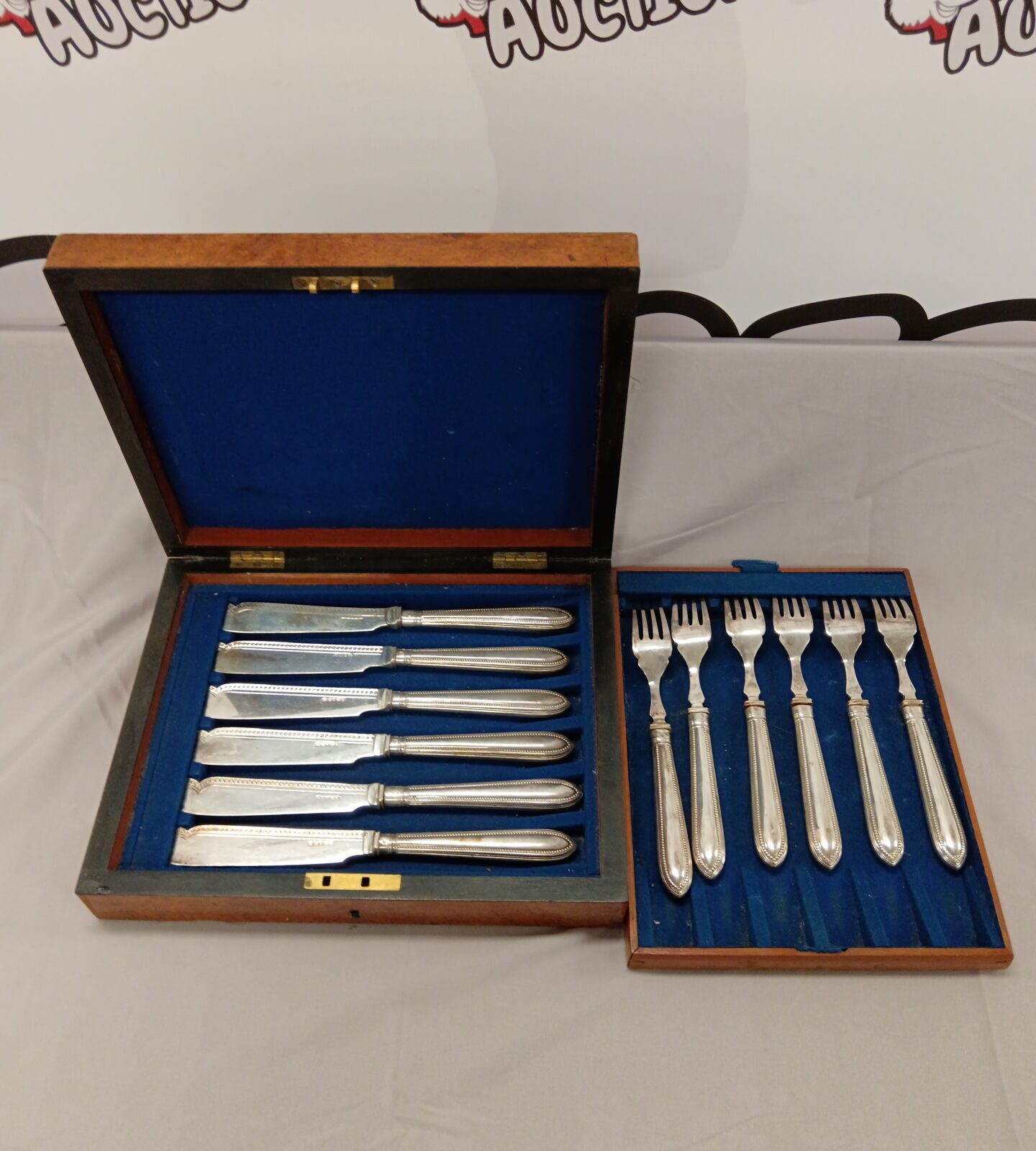 H w & co silver plate fish knife & fork set