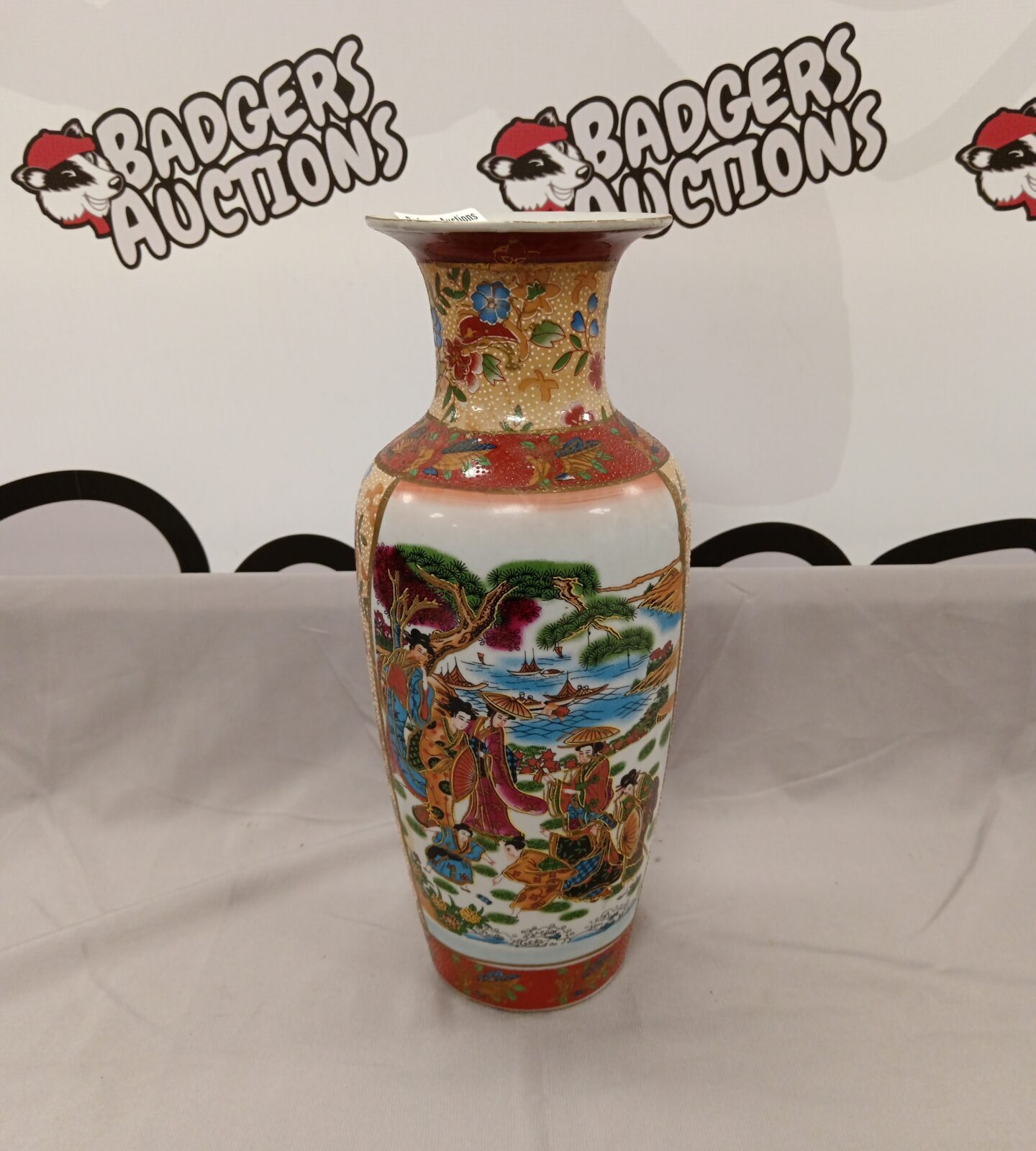 Hand painted 12" Chinese vase