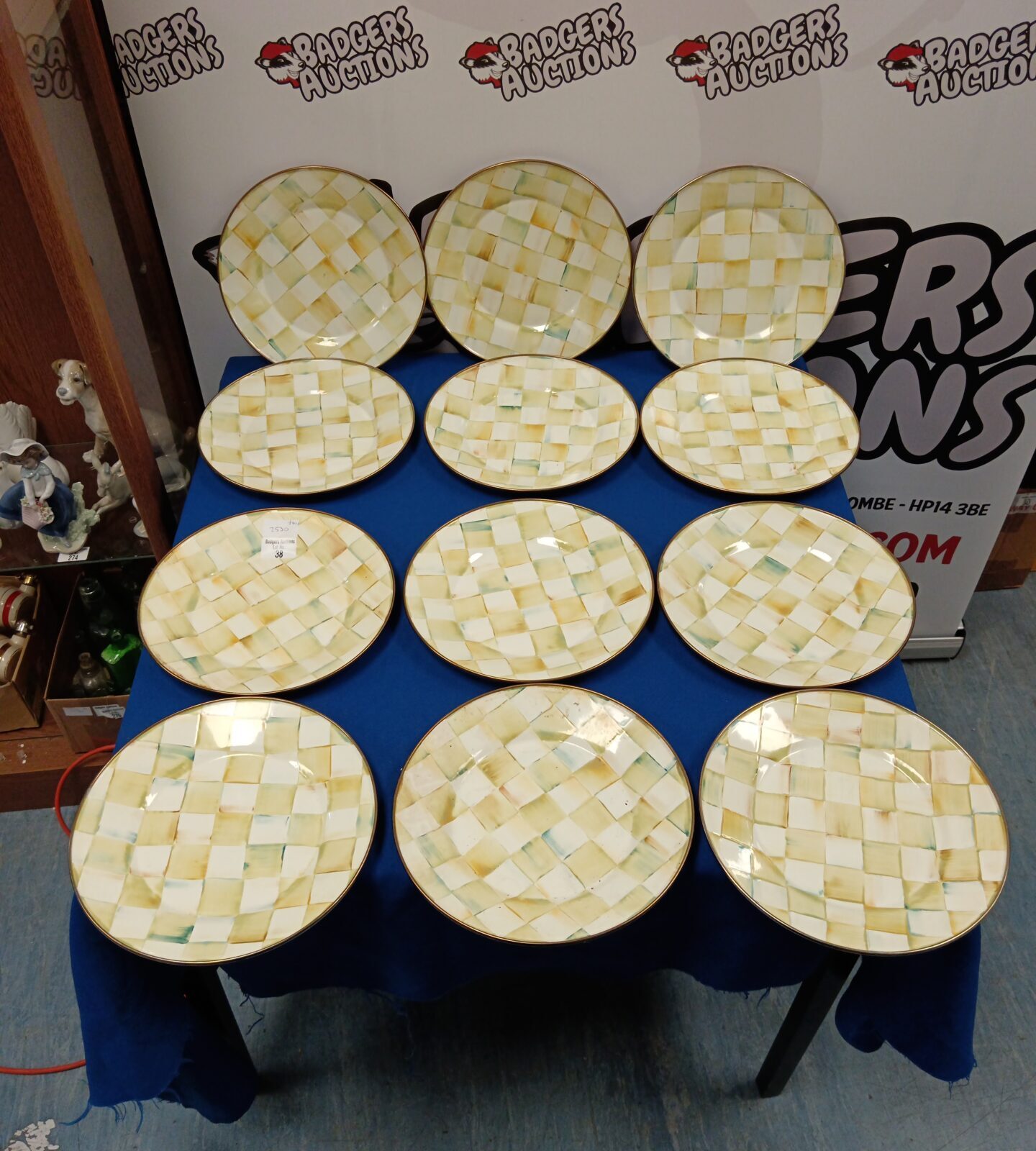 Set of 12 Mackenzie child's enamel 26cm plates