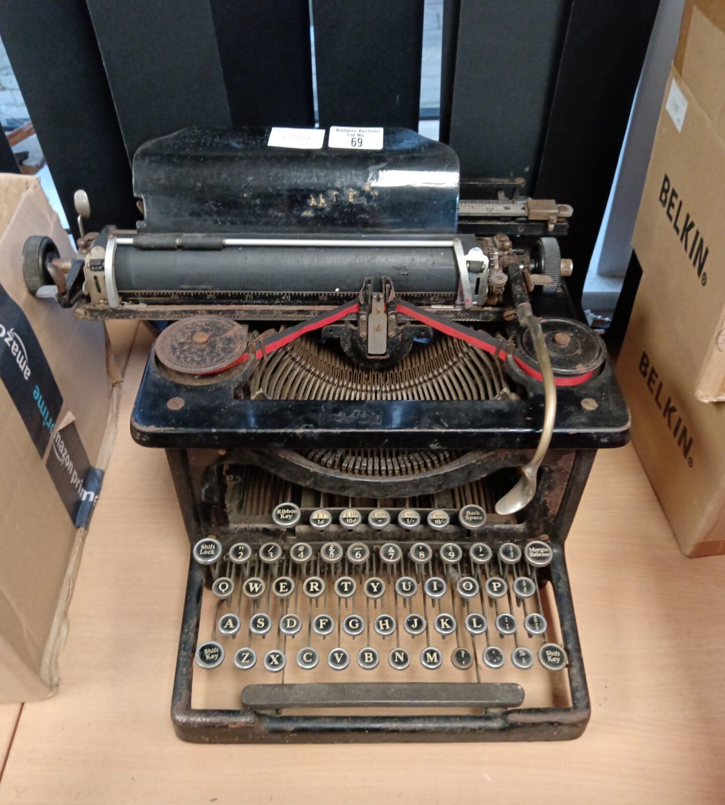 1930s mechanical typewriter for restoration