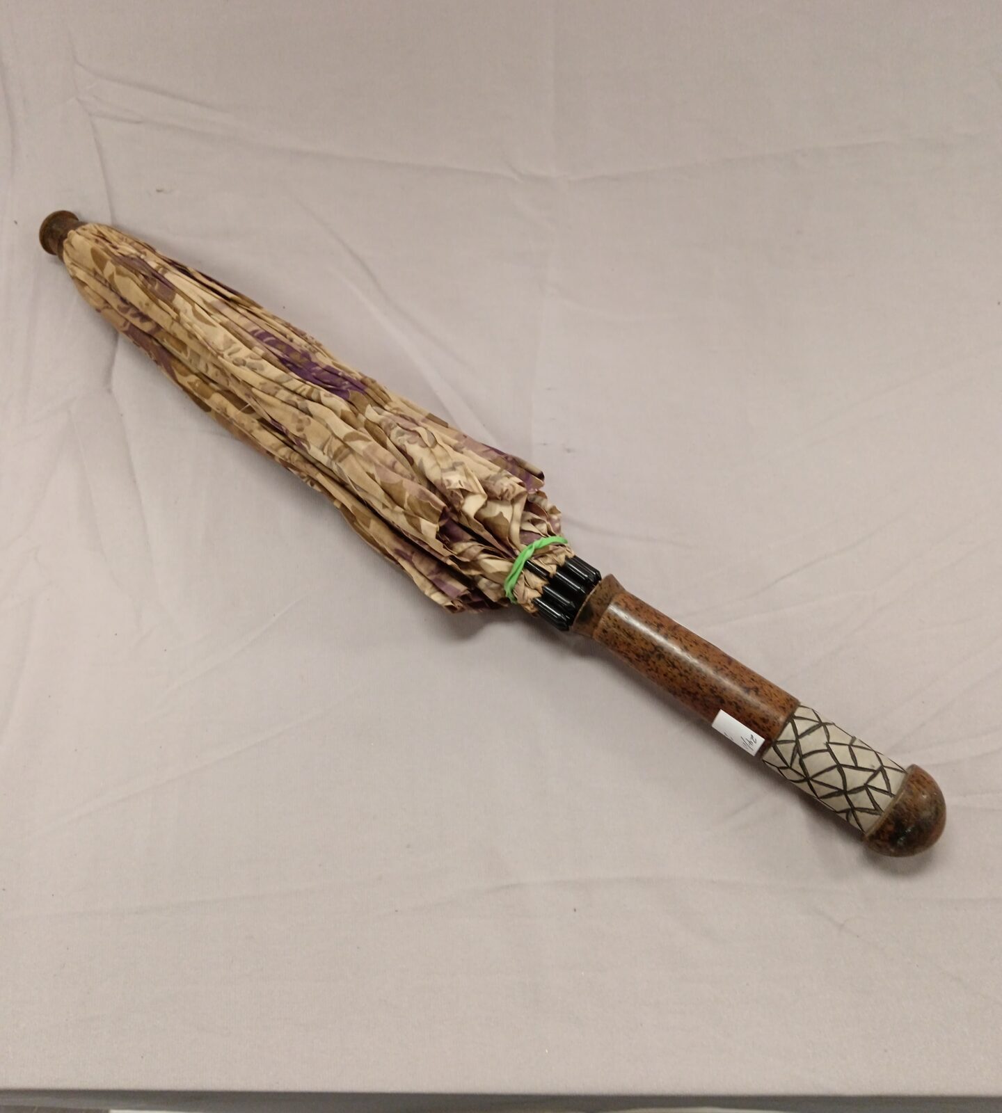 Vintage wooden handles ladies umbrella