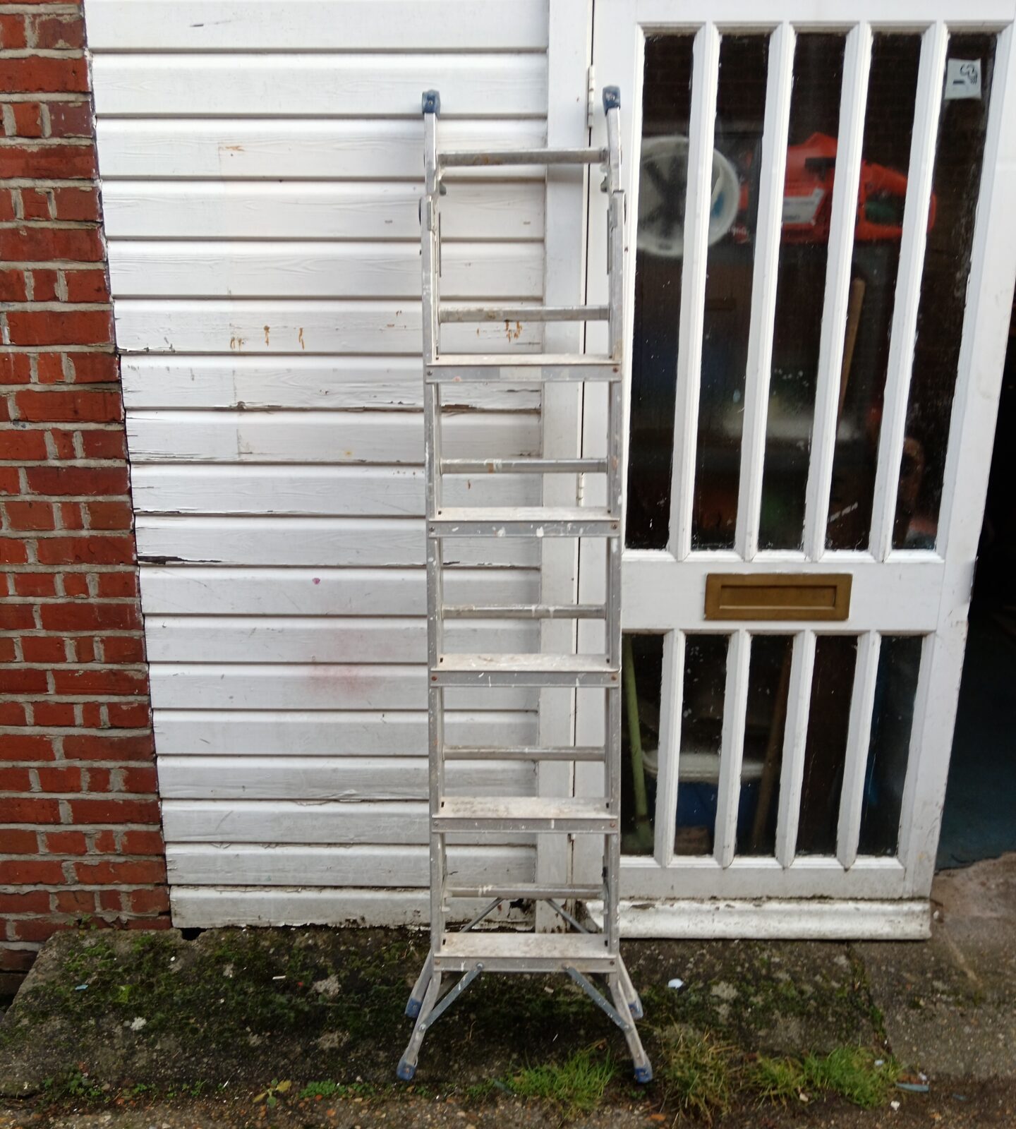 British aluminium extending ladder