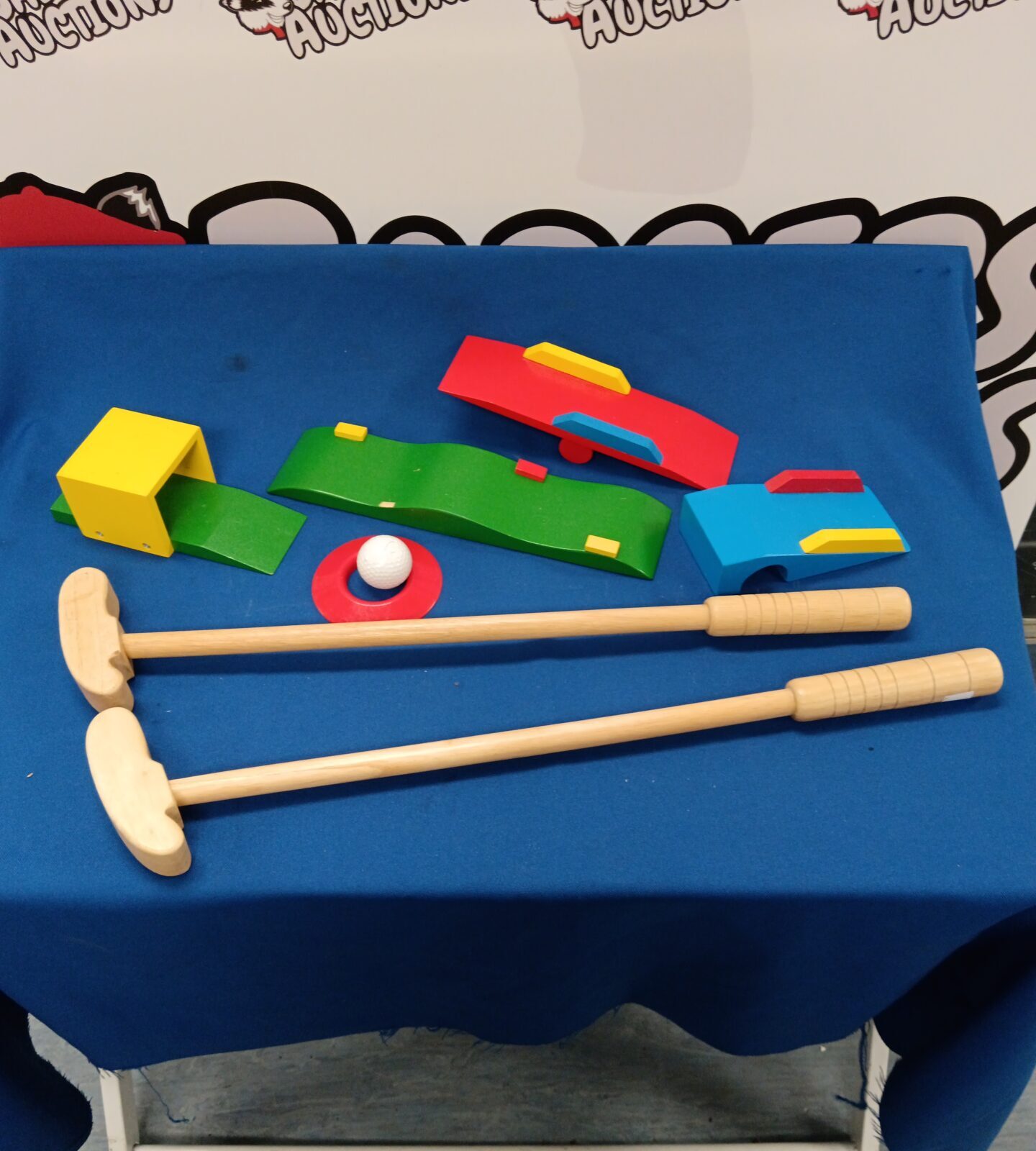 Wooden crazy golf set