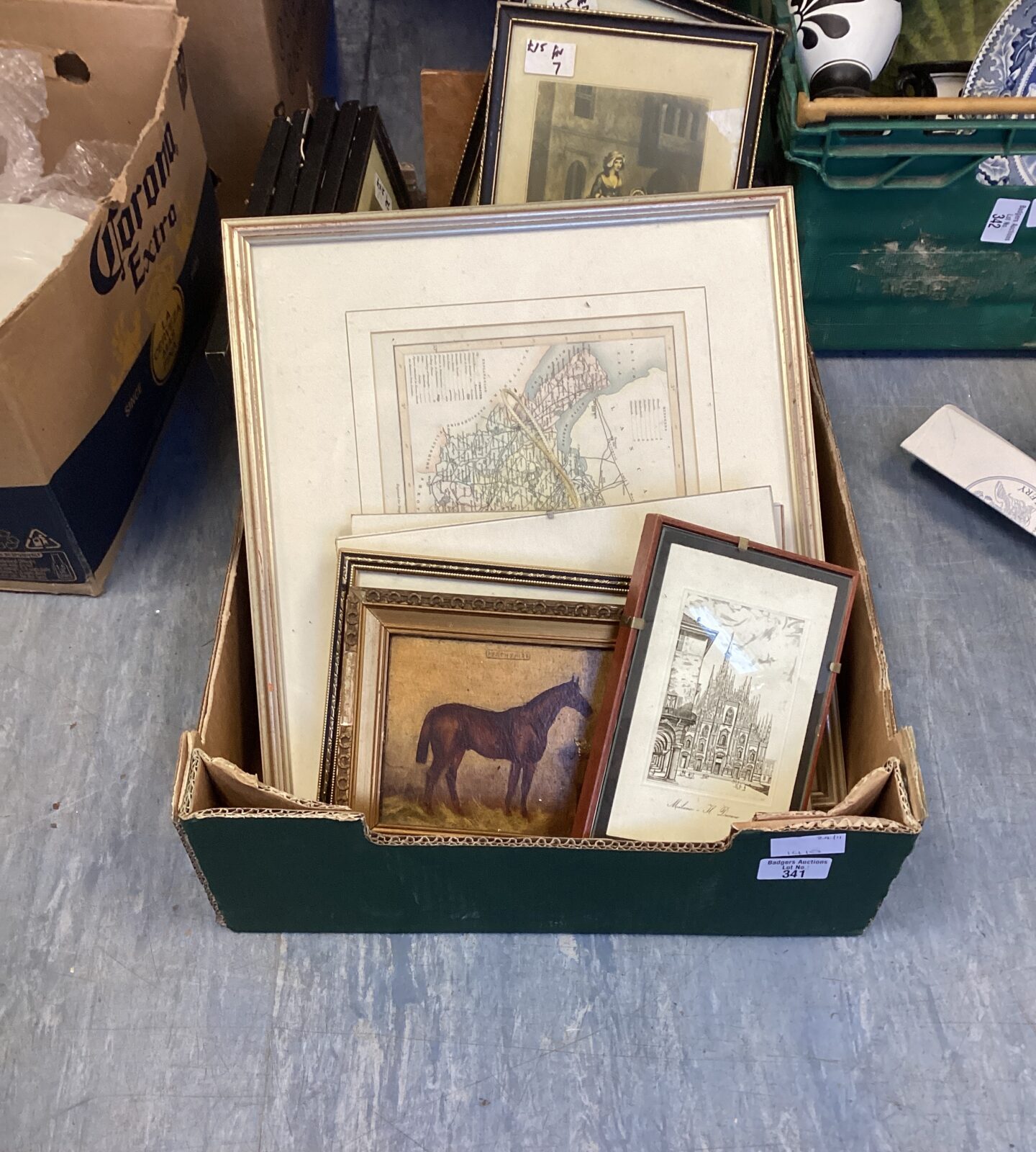 Box of mixed art work and drawings