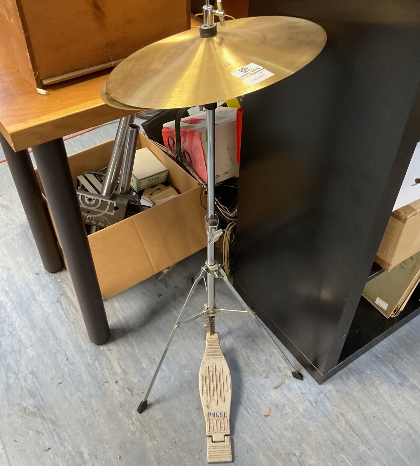 Pulse hi-hat with pedal