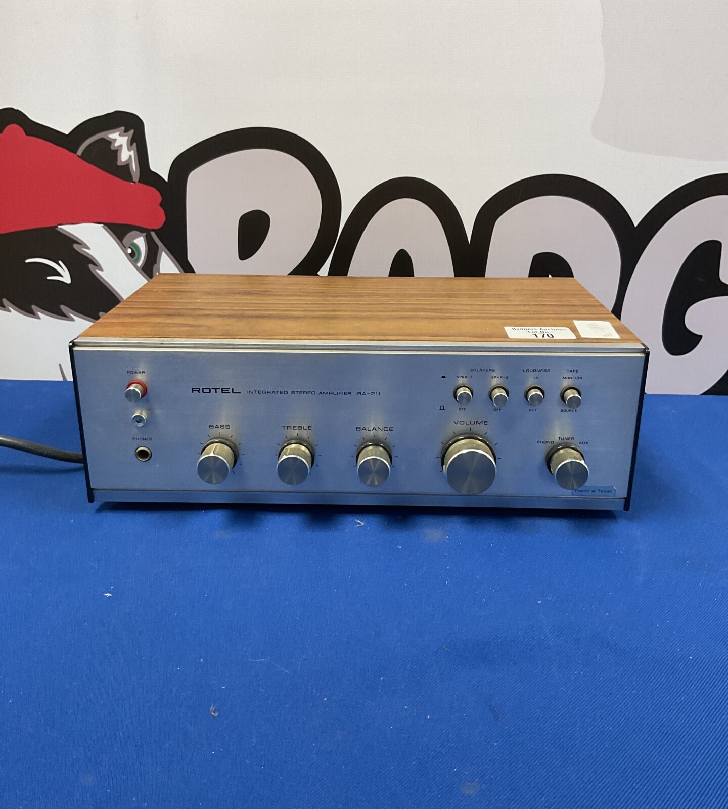 Rotel integrated stereo amplifier RA-211