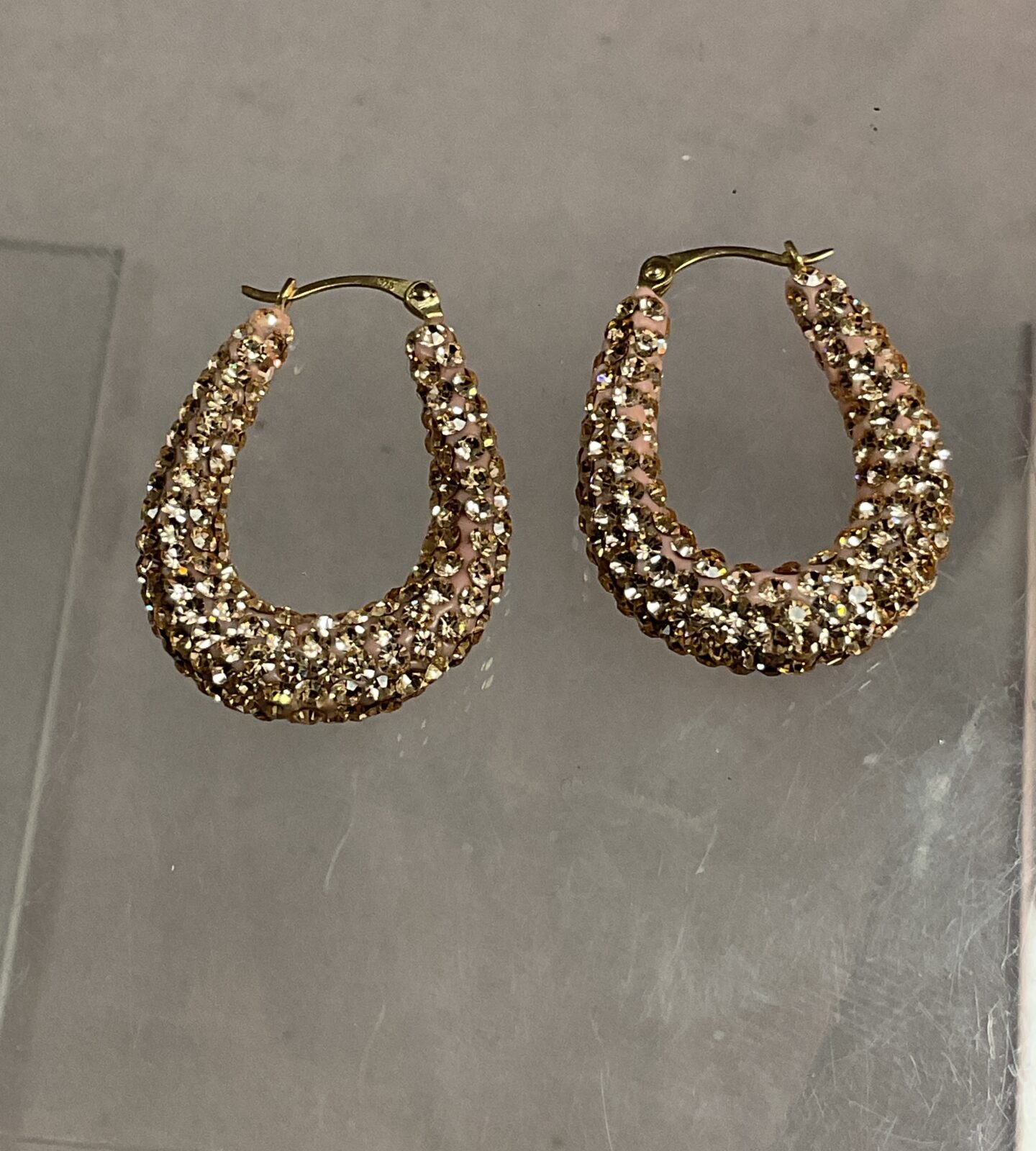 Pair of 375 9ct gold large horseshoe Earrings