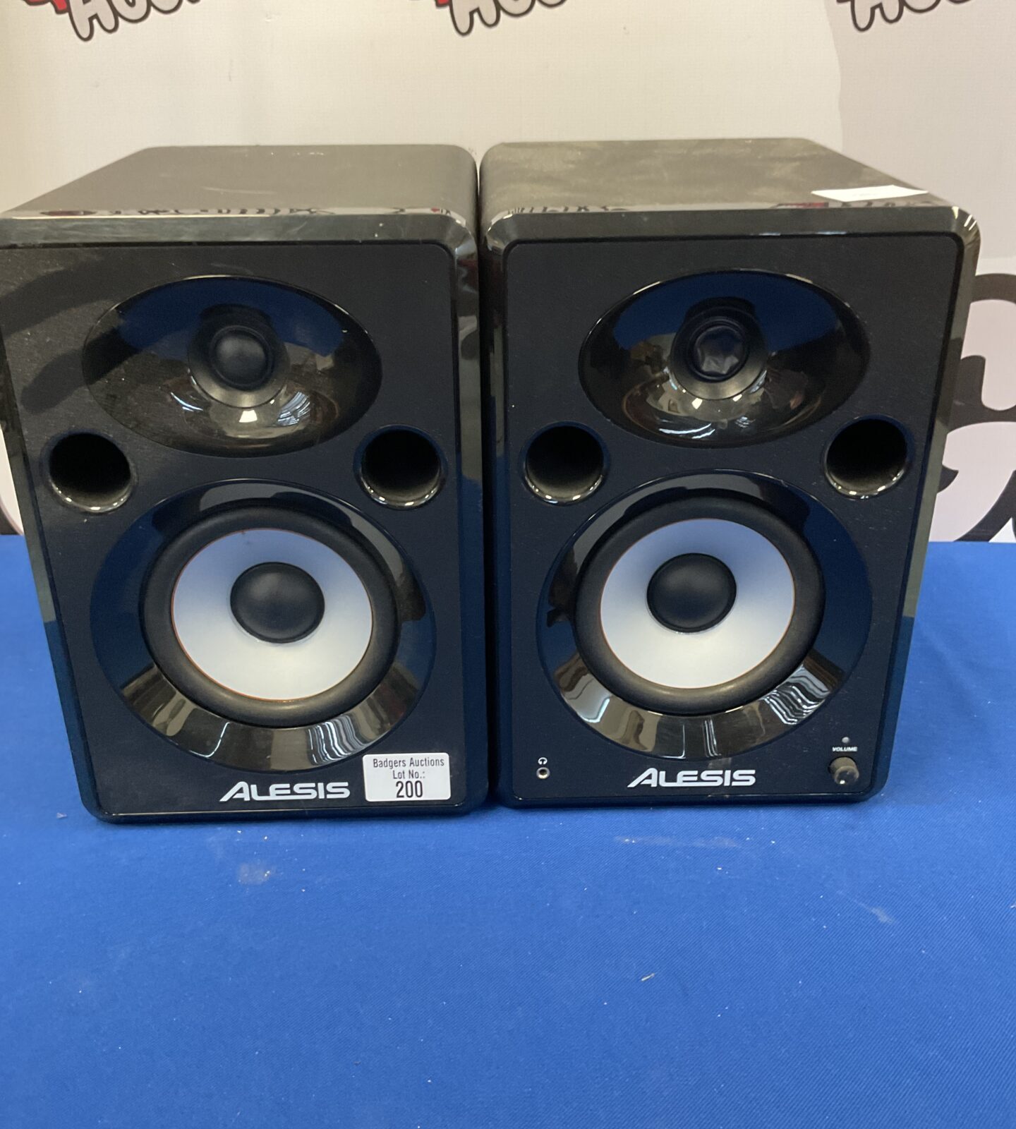 Pair of Alesis elevate 5 powered/active studio monitor speakers