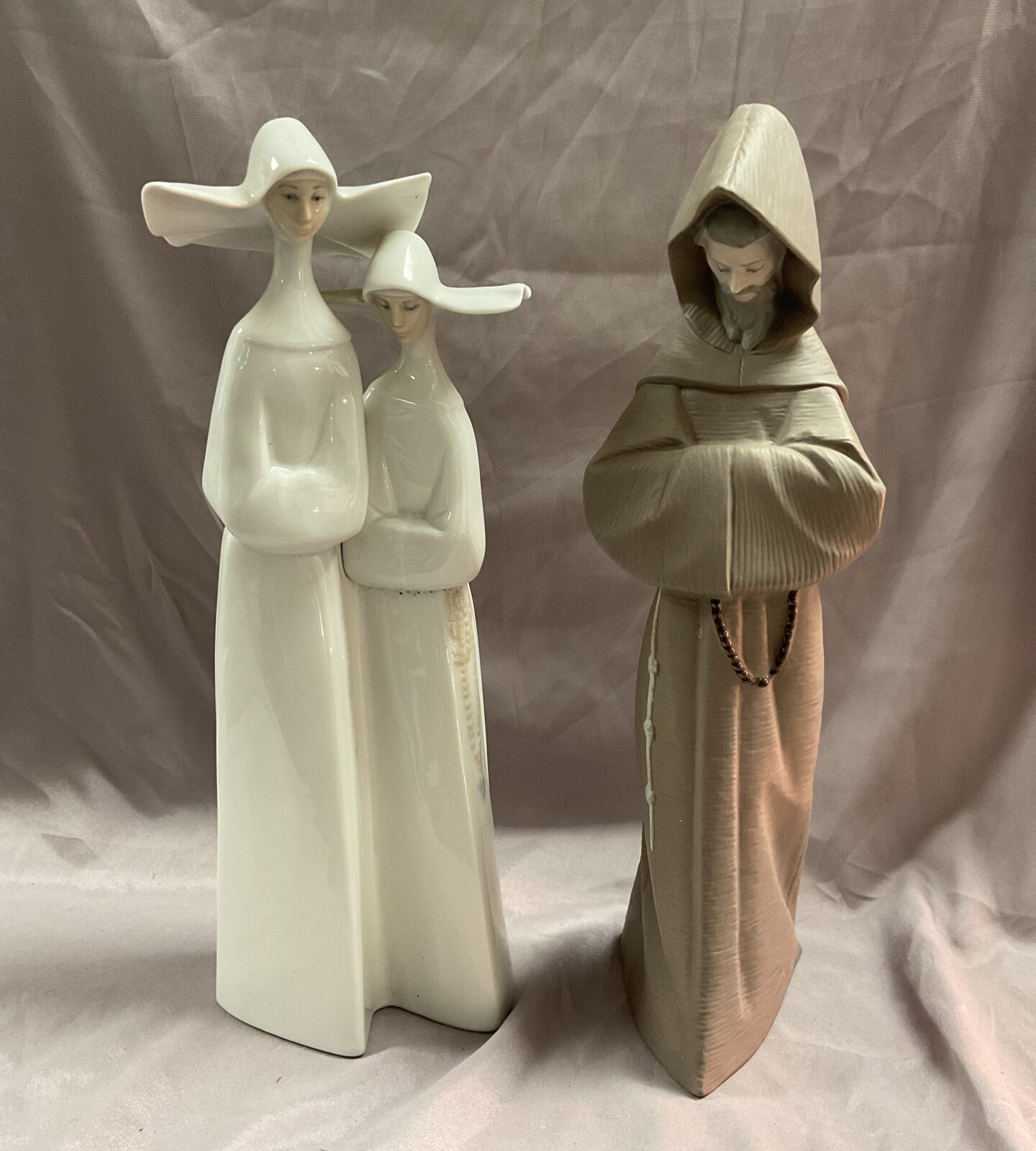 Lladro monk and nun figurines 11” tall