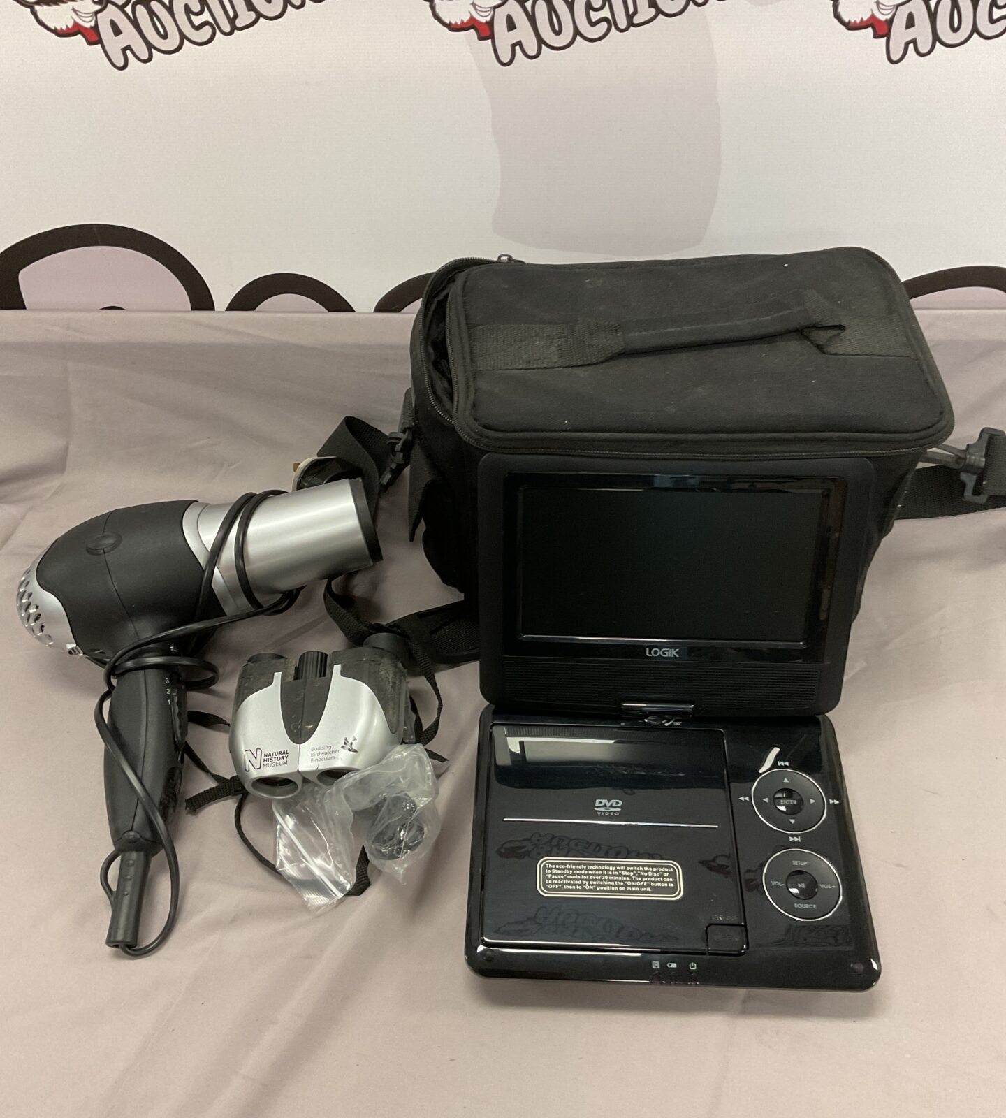 Logik portable dvd player with binoculars & hairdryer