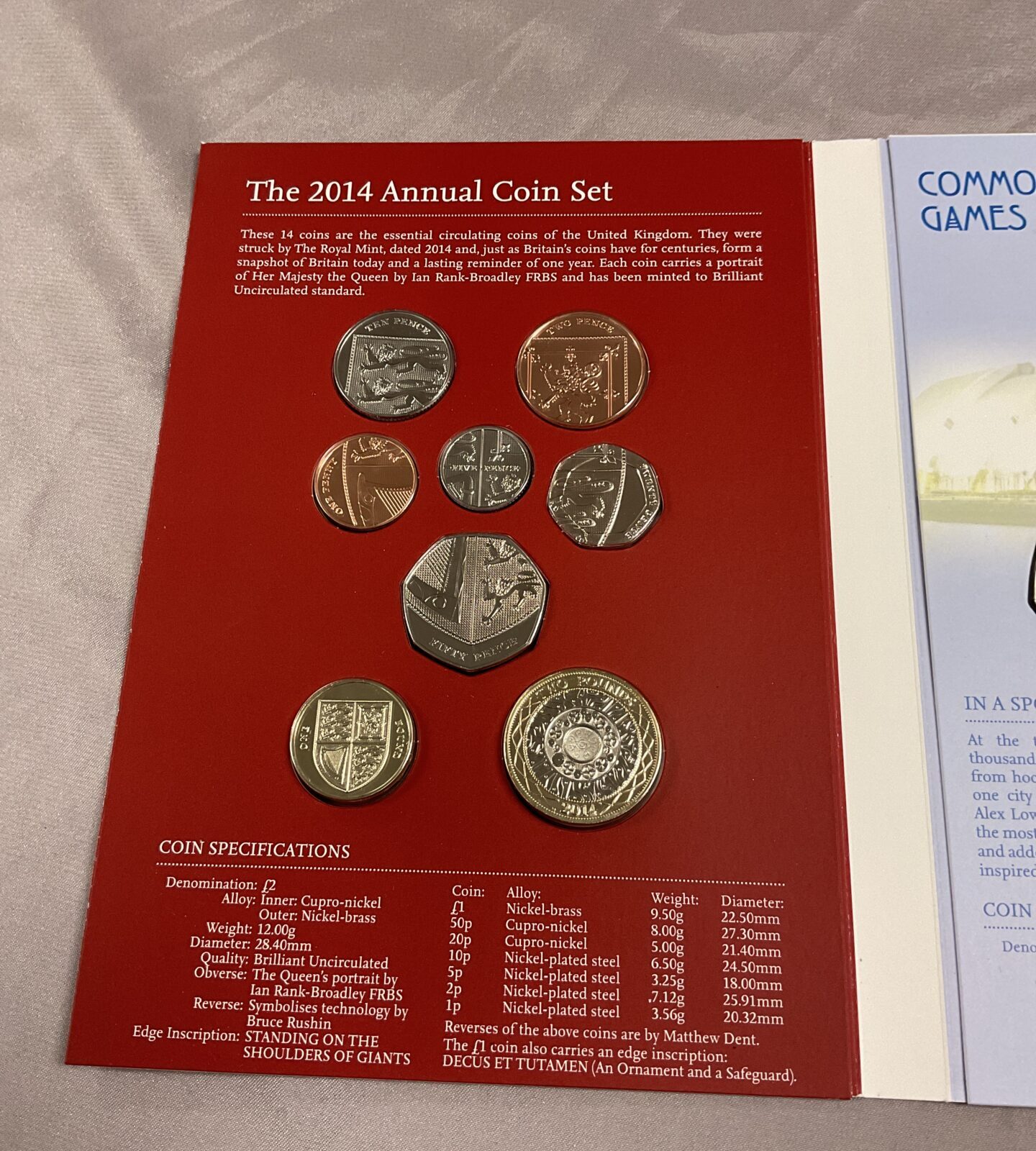 2014 United Kingdom annual coin set includes 14 coins - Image 2