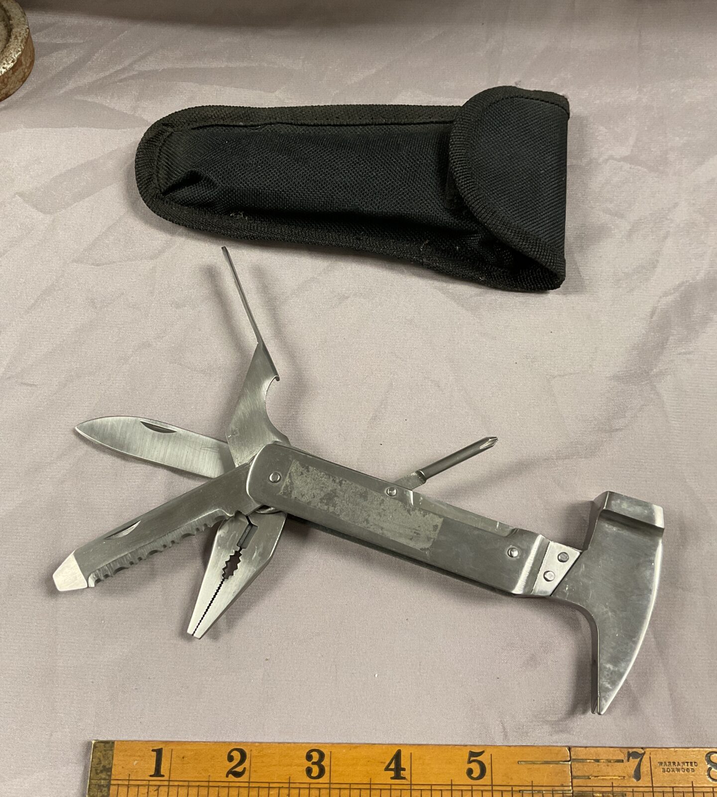 Multi tool with case