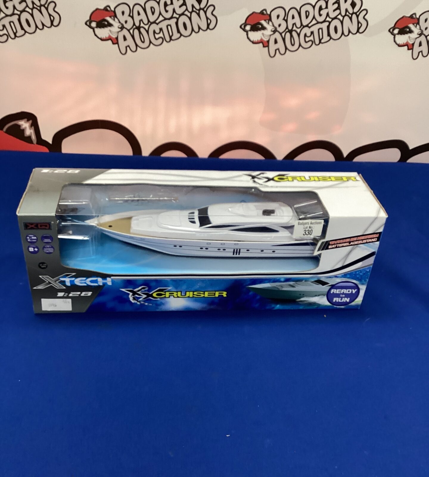 X-Tech Xx Cruiser boat in box