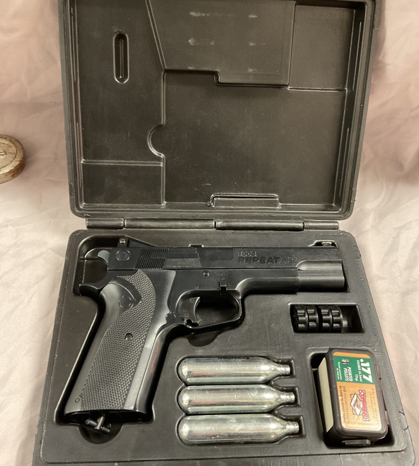 Crossman air guns co2 1008 repeat air pistol .177 cal in case