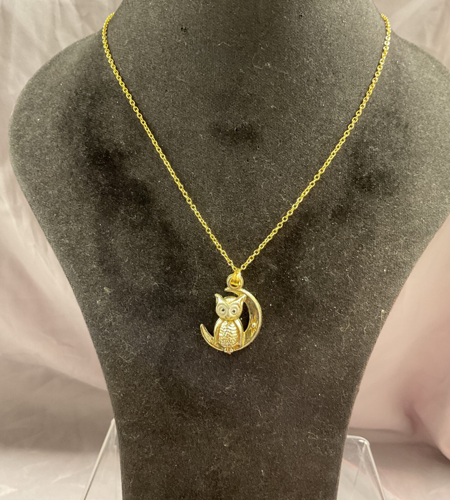 925 silver gilt 18” pendant necklace With owl in moon pendant