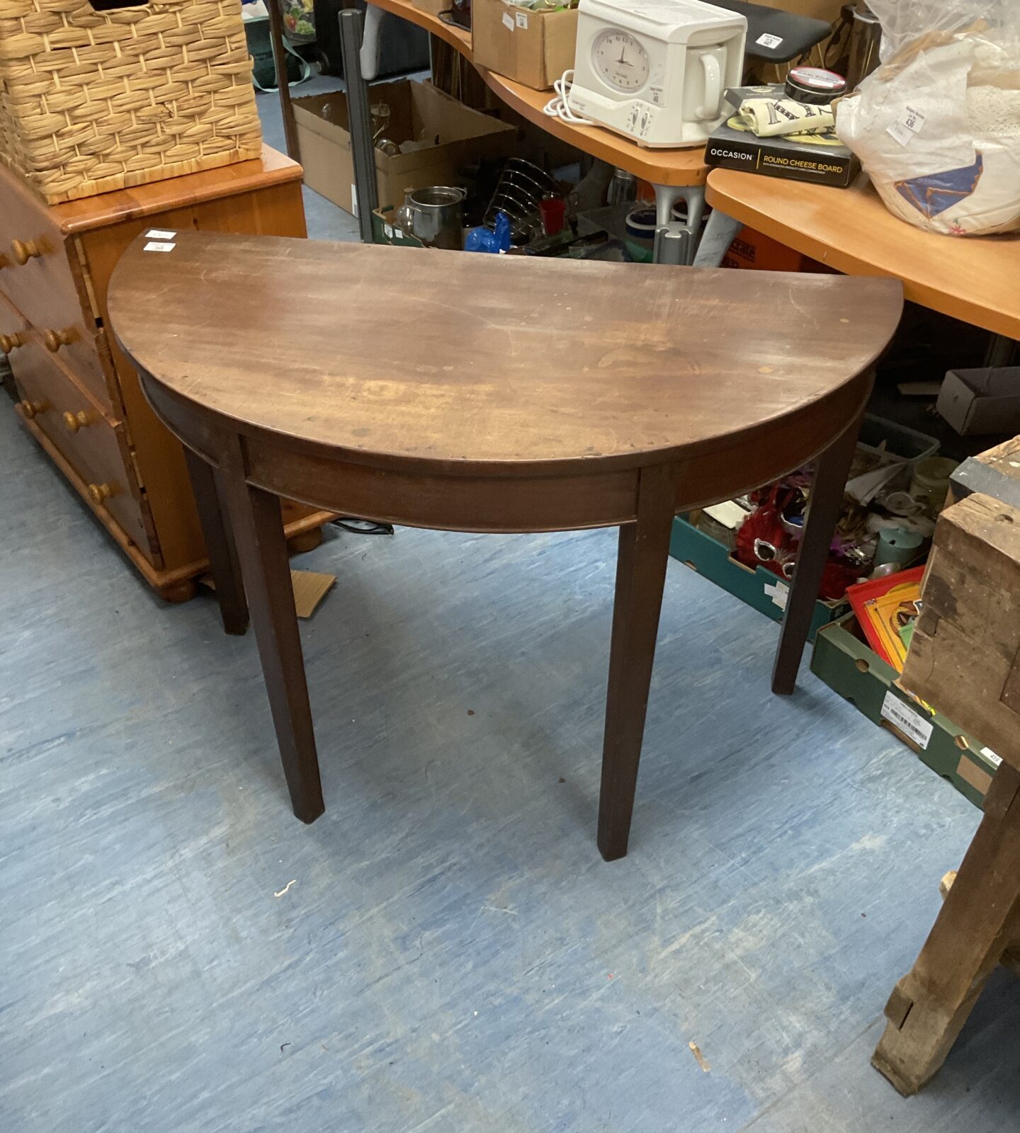 Mahogany demi-loom table