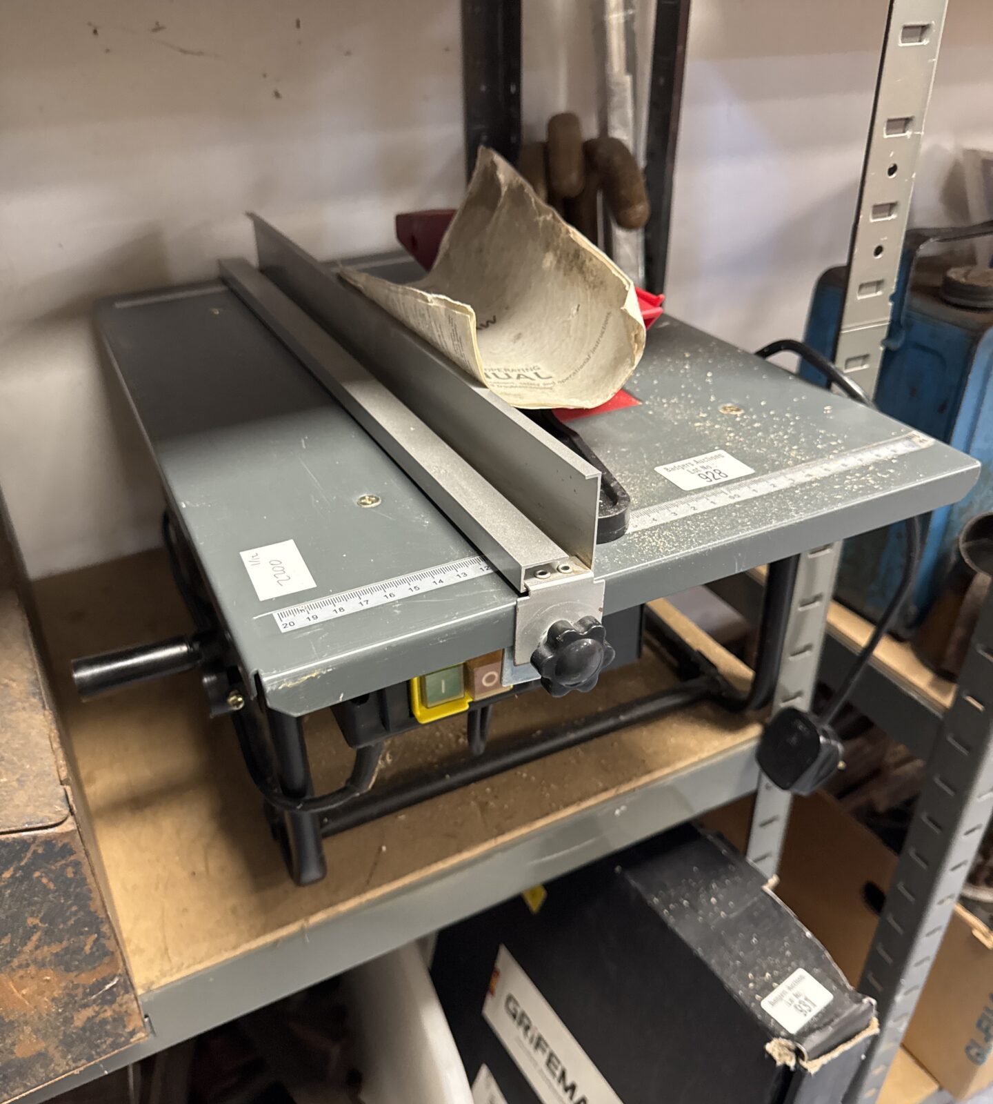 Pro performance 600w tablesaw - working