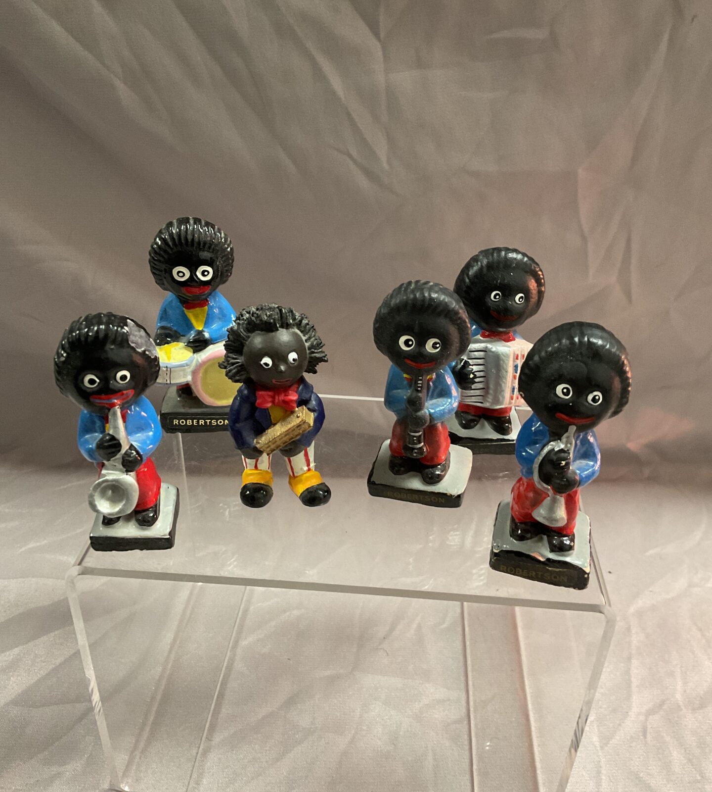 Six Robertson jazz band figures