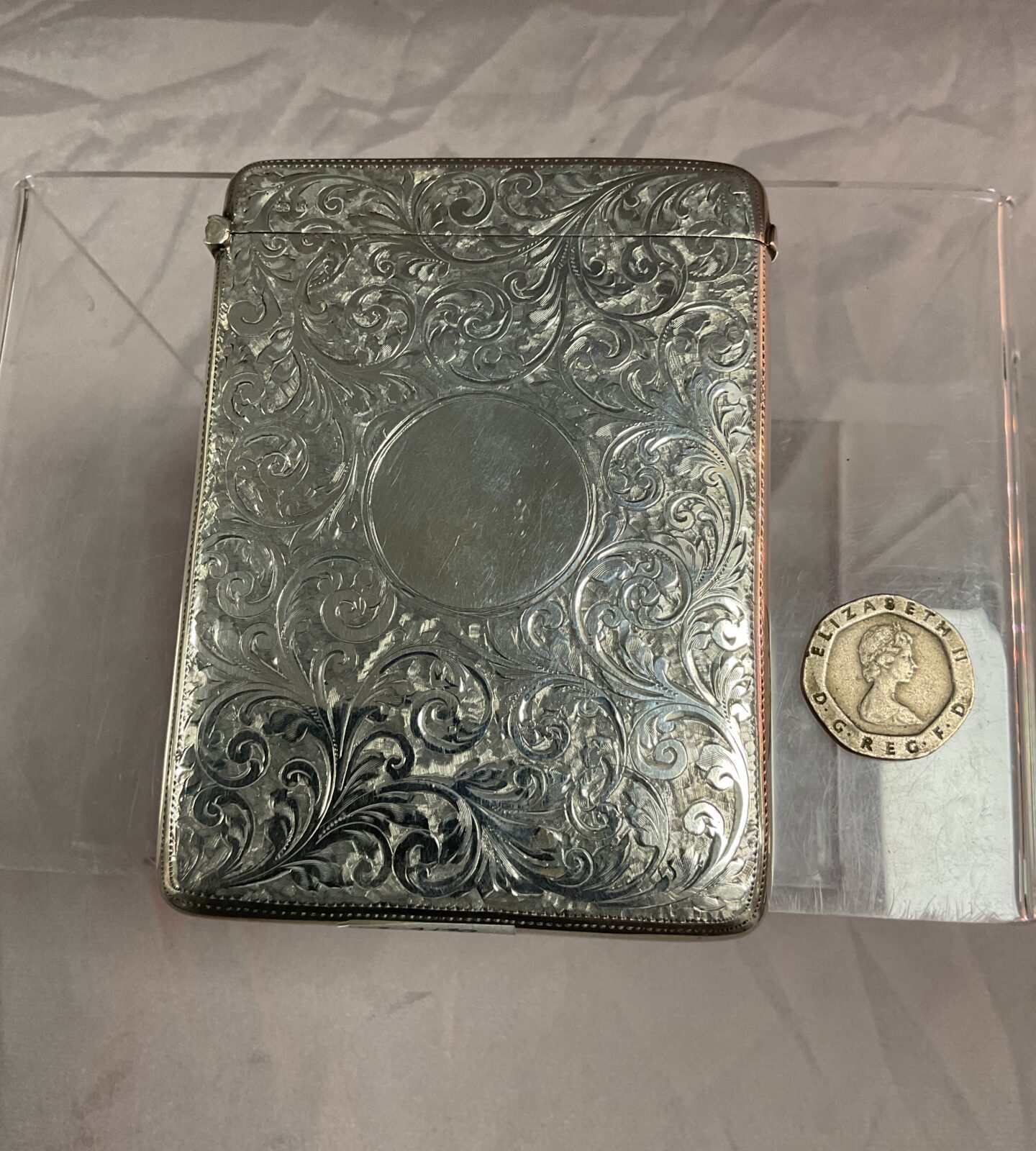 Hallmarked Sterling silver Chester 1900 card case 80.88g