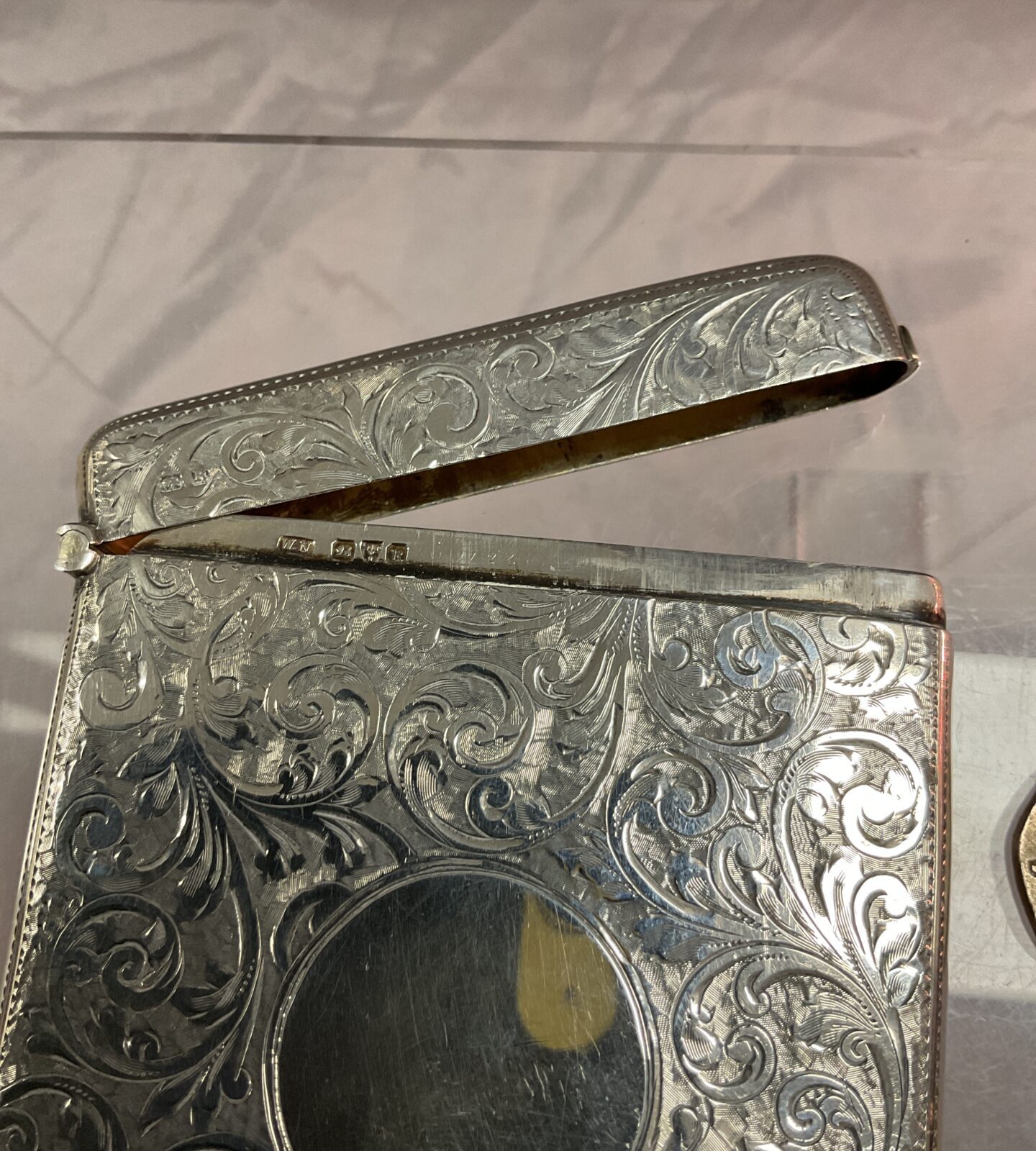 Hallmarked Sterling silver Chester 1900 card case 80.88g - Image 2