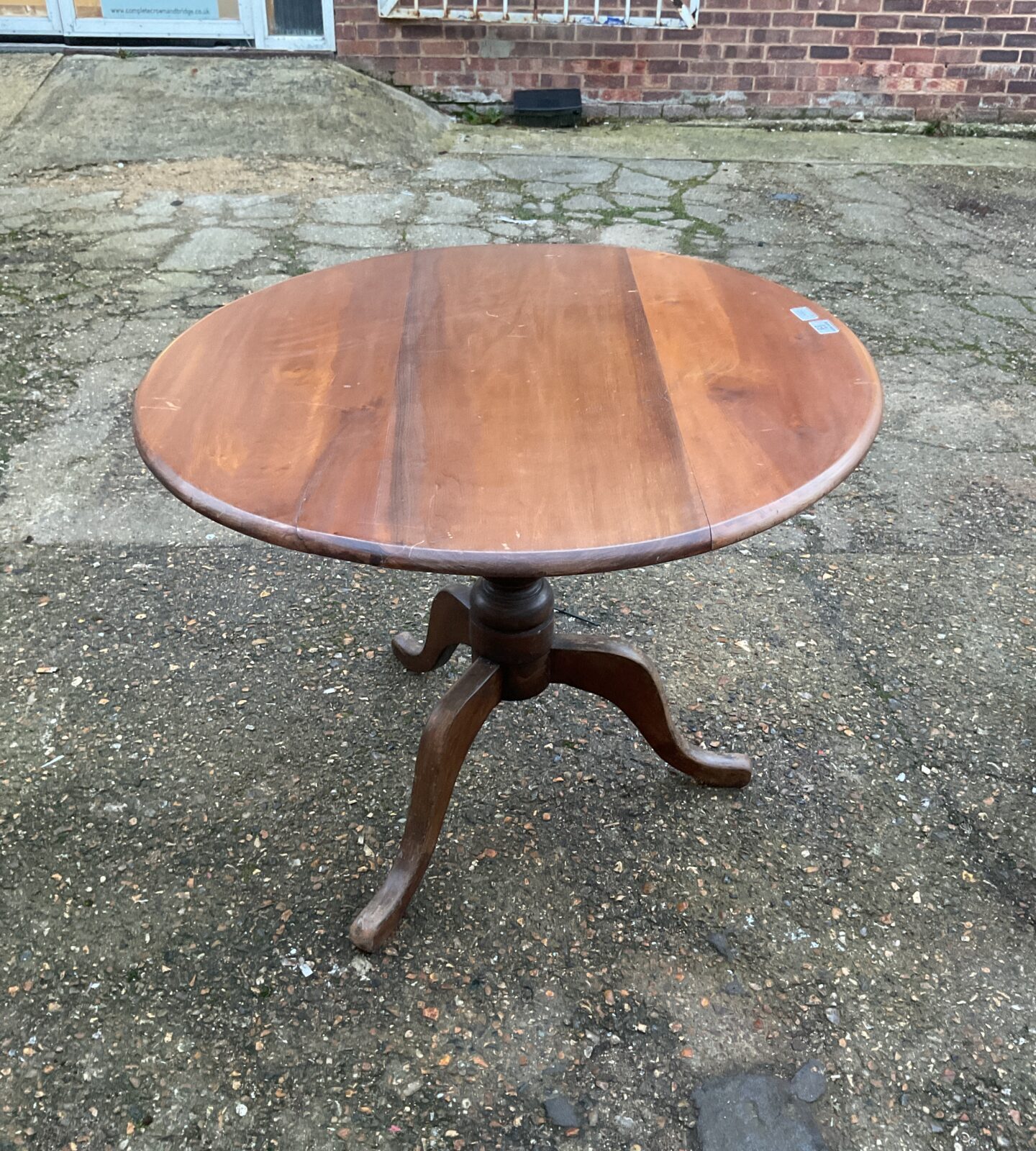 Mahogany folding circular dining table