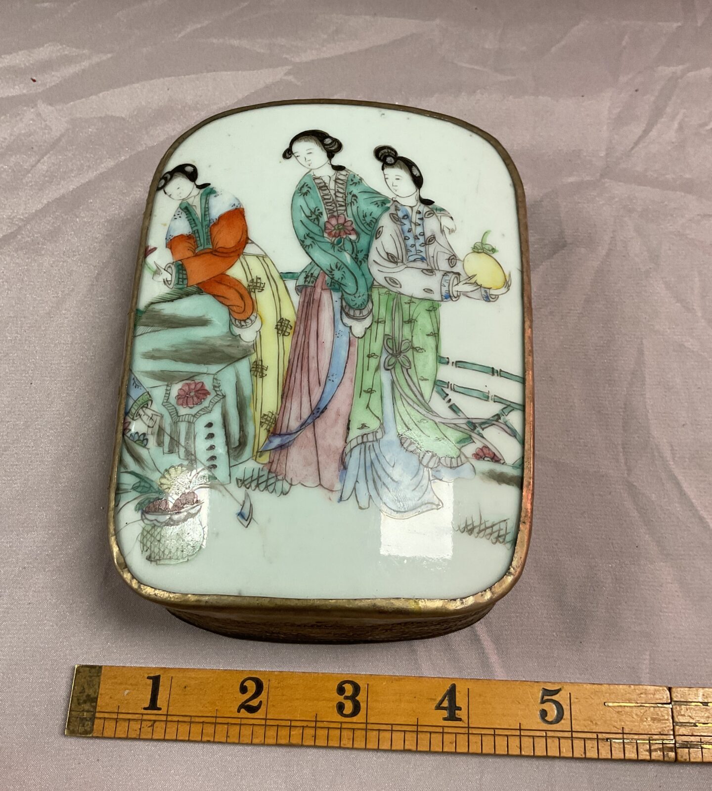 Vintage hand painted Ceramic  lidded Whitemetal japanese box