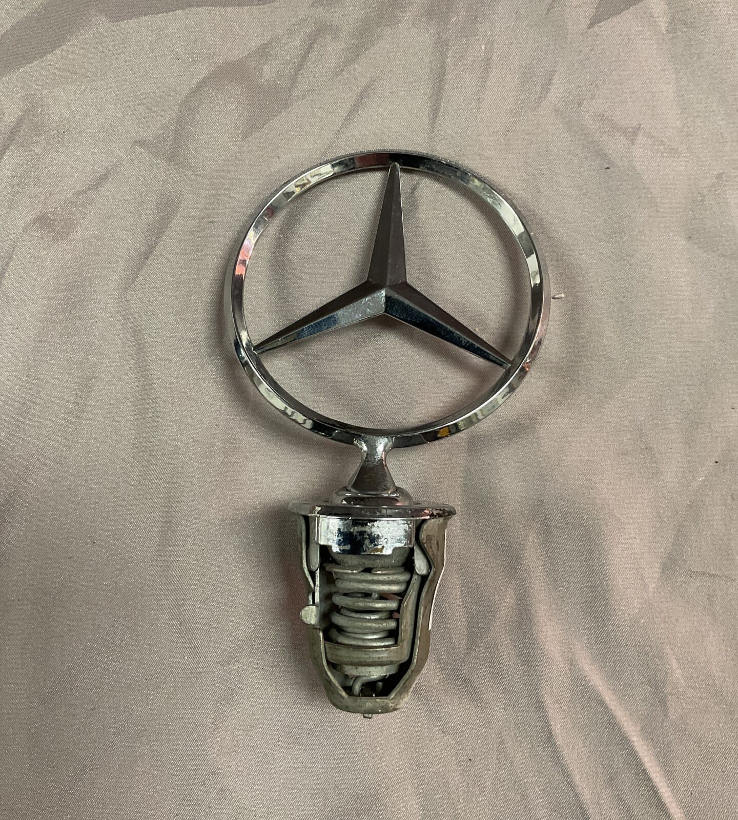 Mercedes Benz radiator mascot