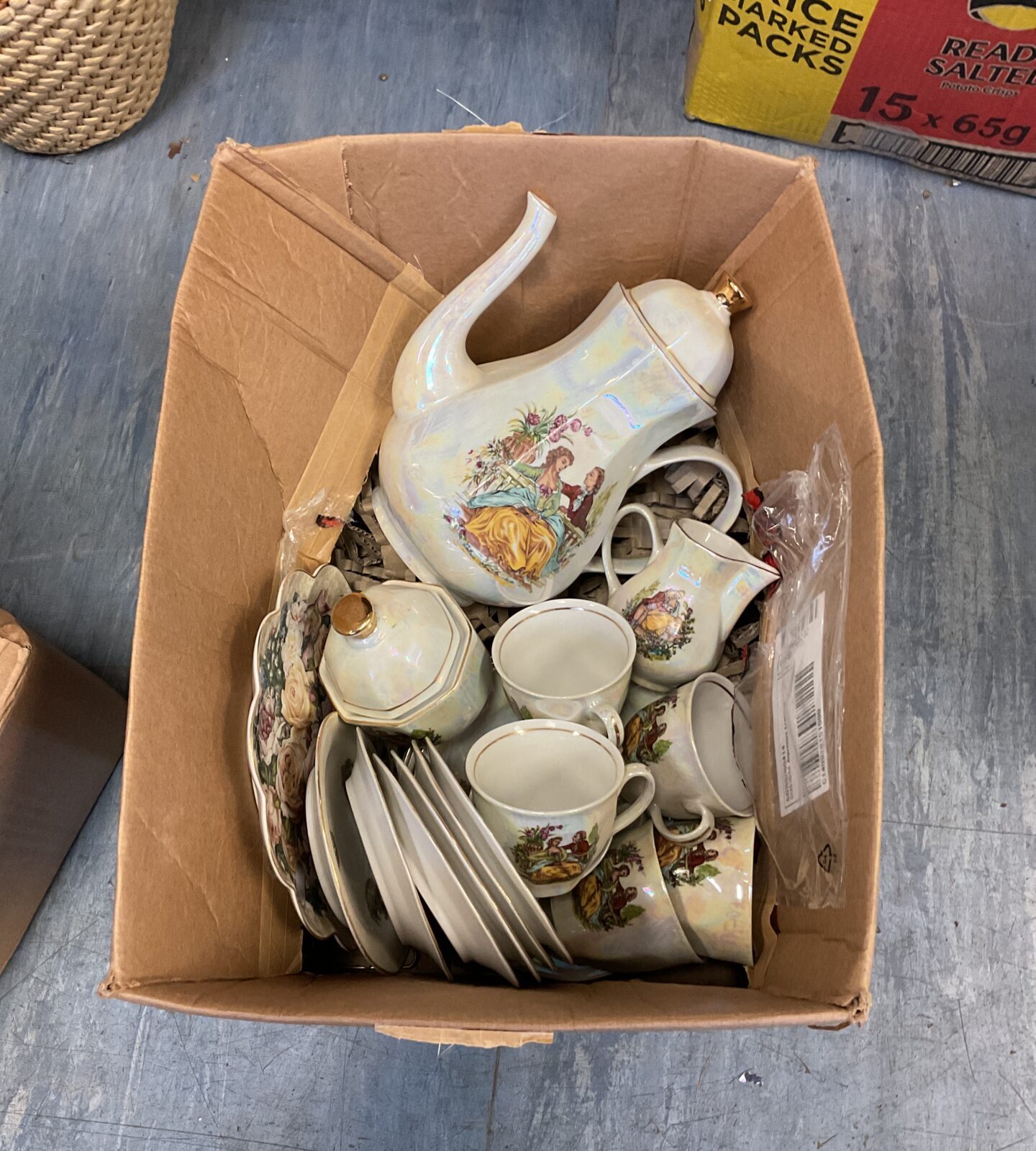 Yugoslavian zajecar lustreware teaset