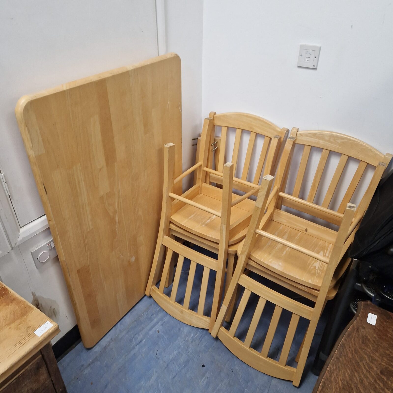 Dining room table & four chairs