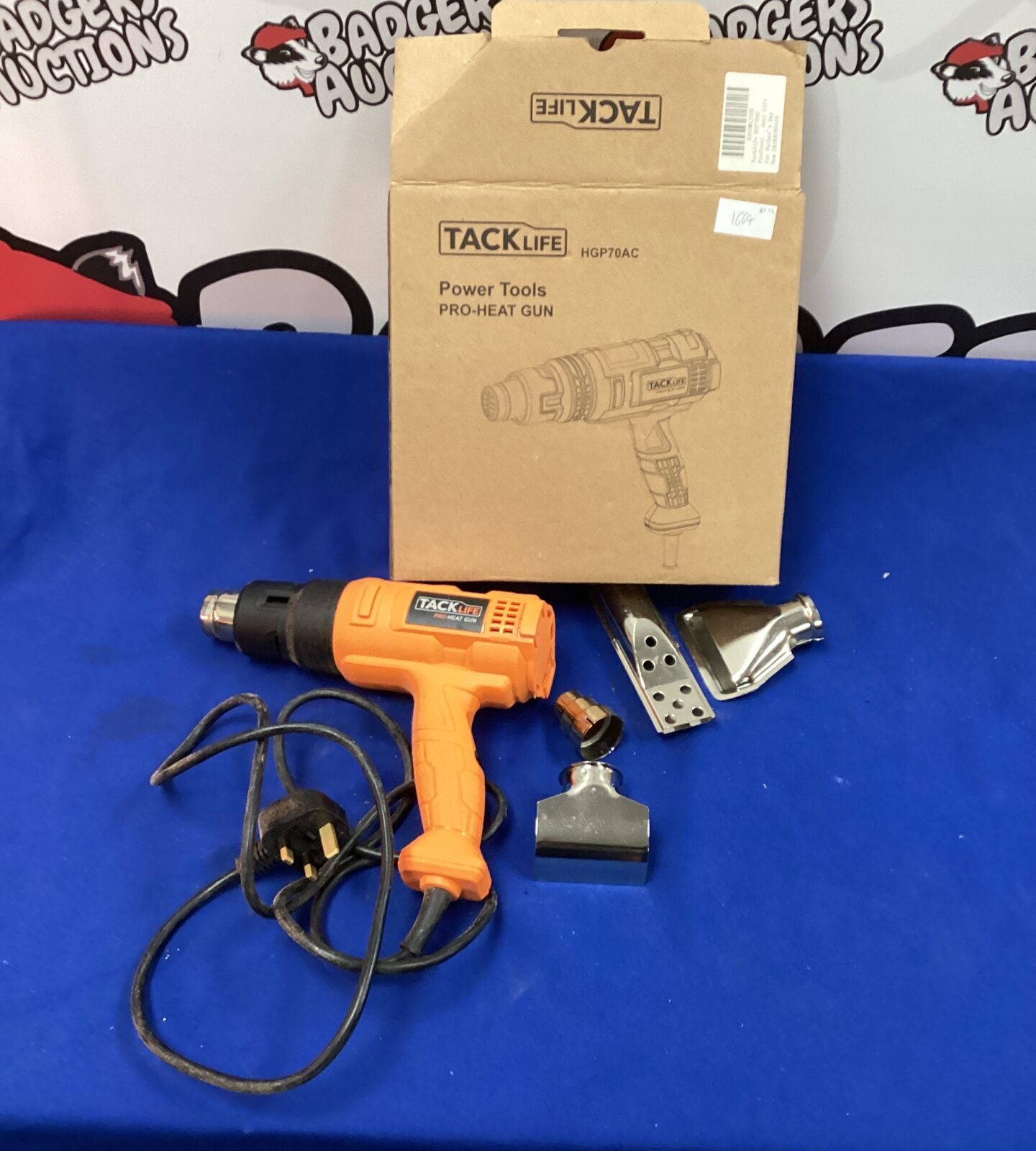 Tacklife heat Gun with accessories