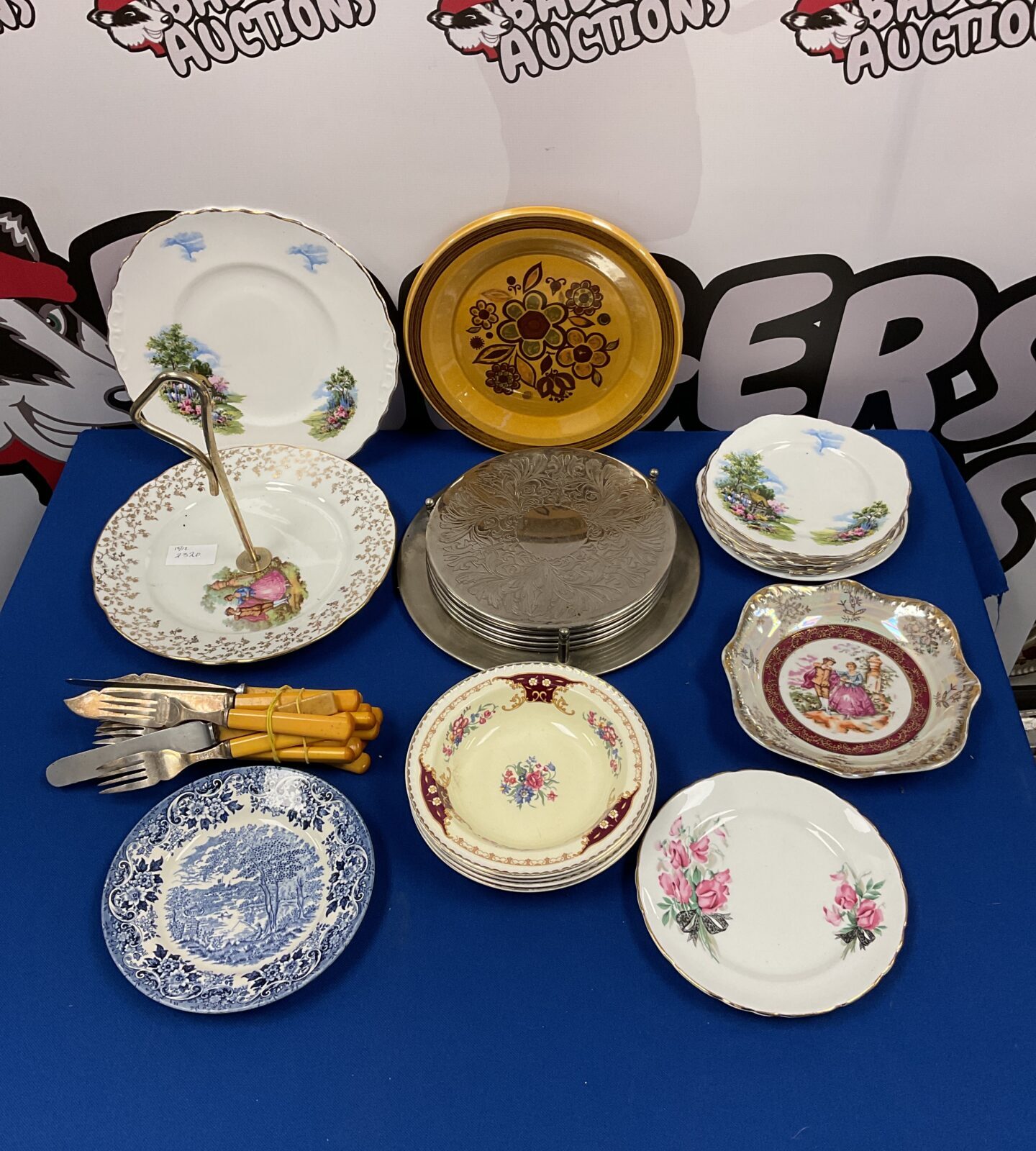 Tray of mixed china plates including ridgway & delphine