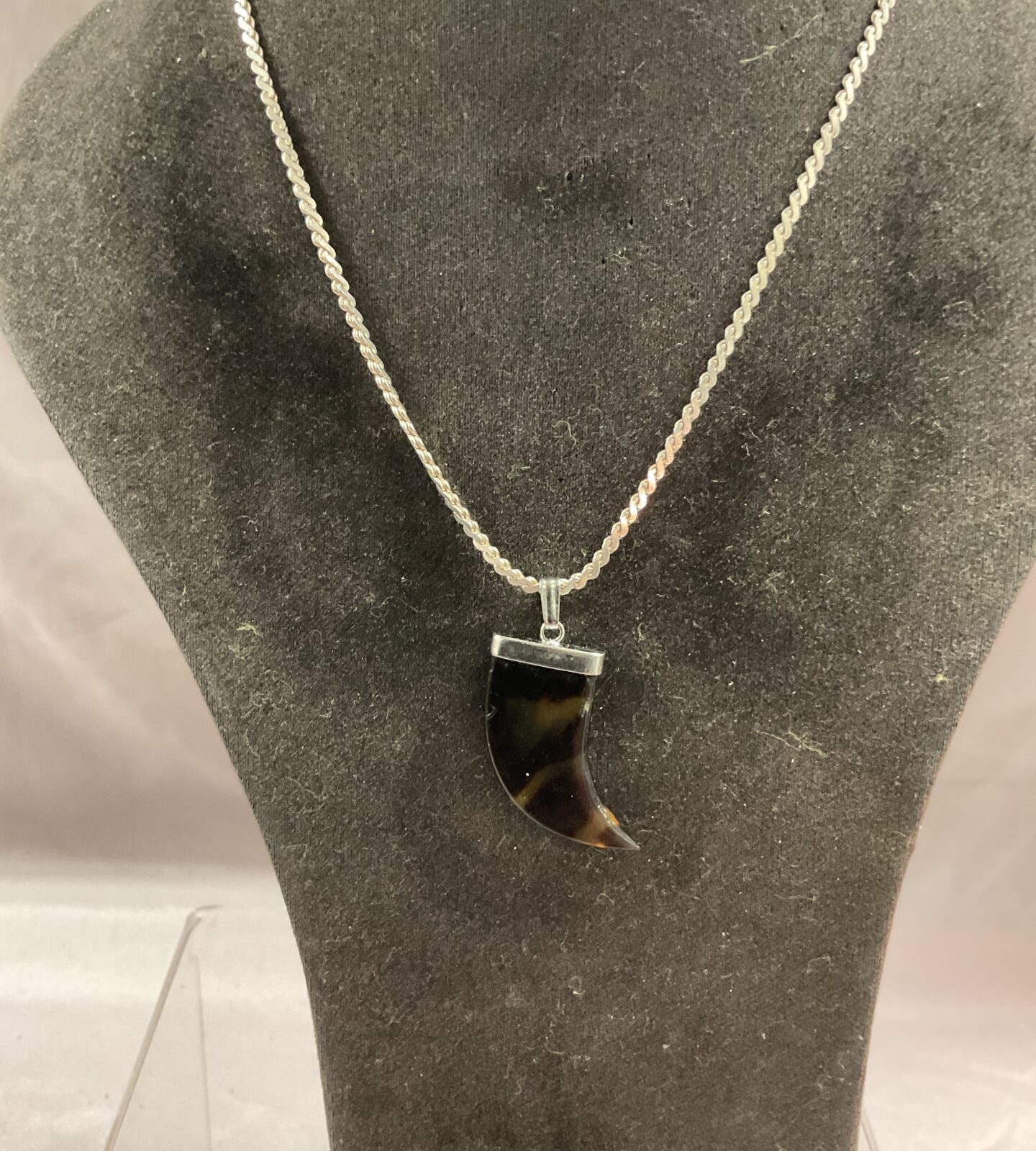 925 silver 18” necklace and tortoise shell pendant