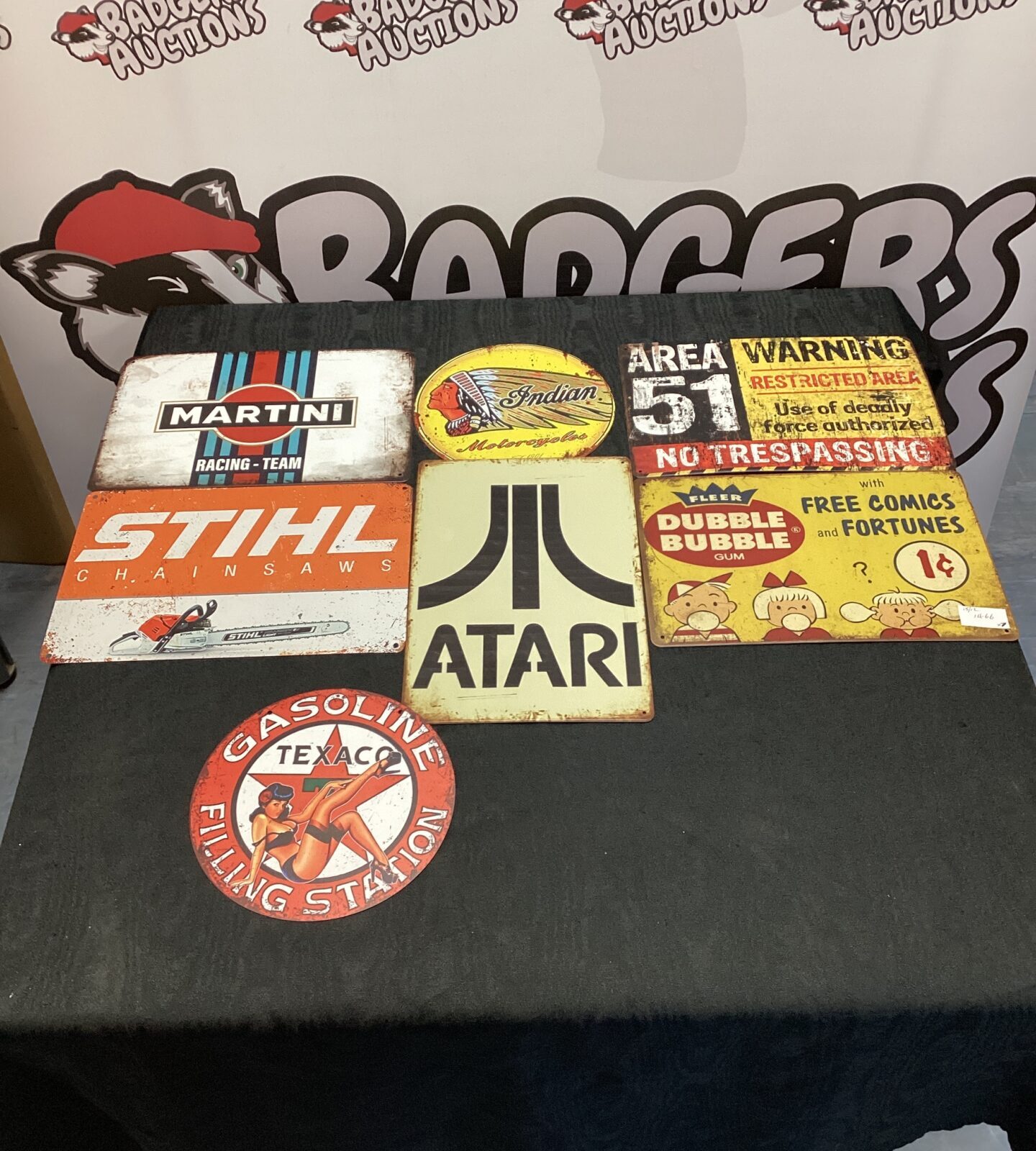 Quantity of vintage style tin advertising signs inc atari, texaco & martini