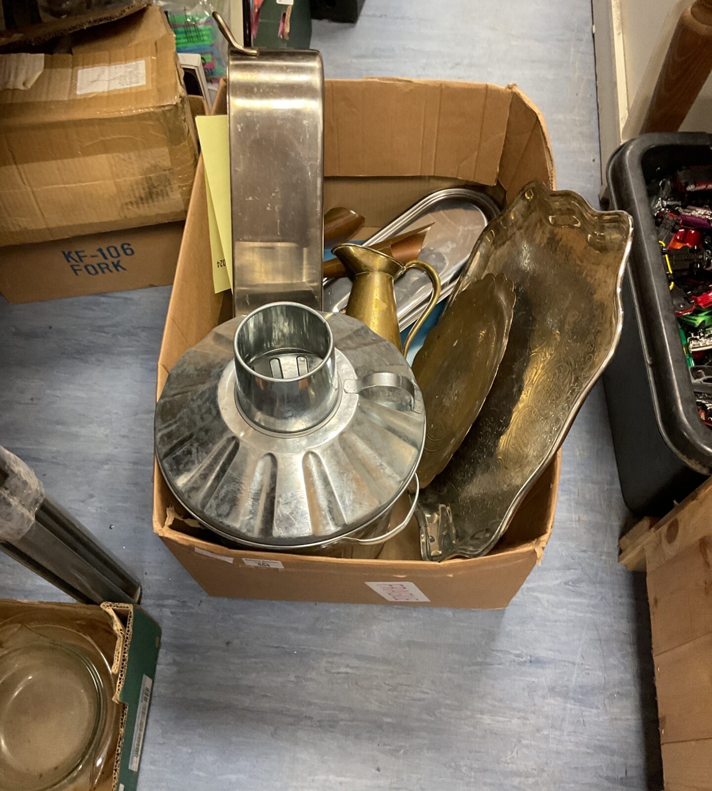 Box of mixed silverplate, brass and copper