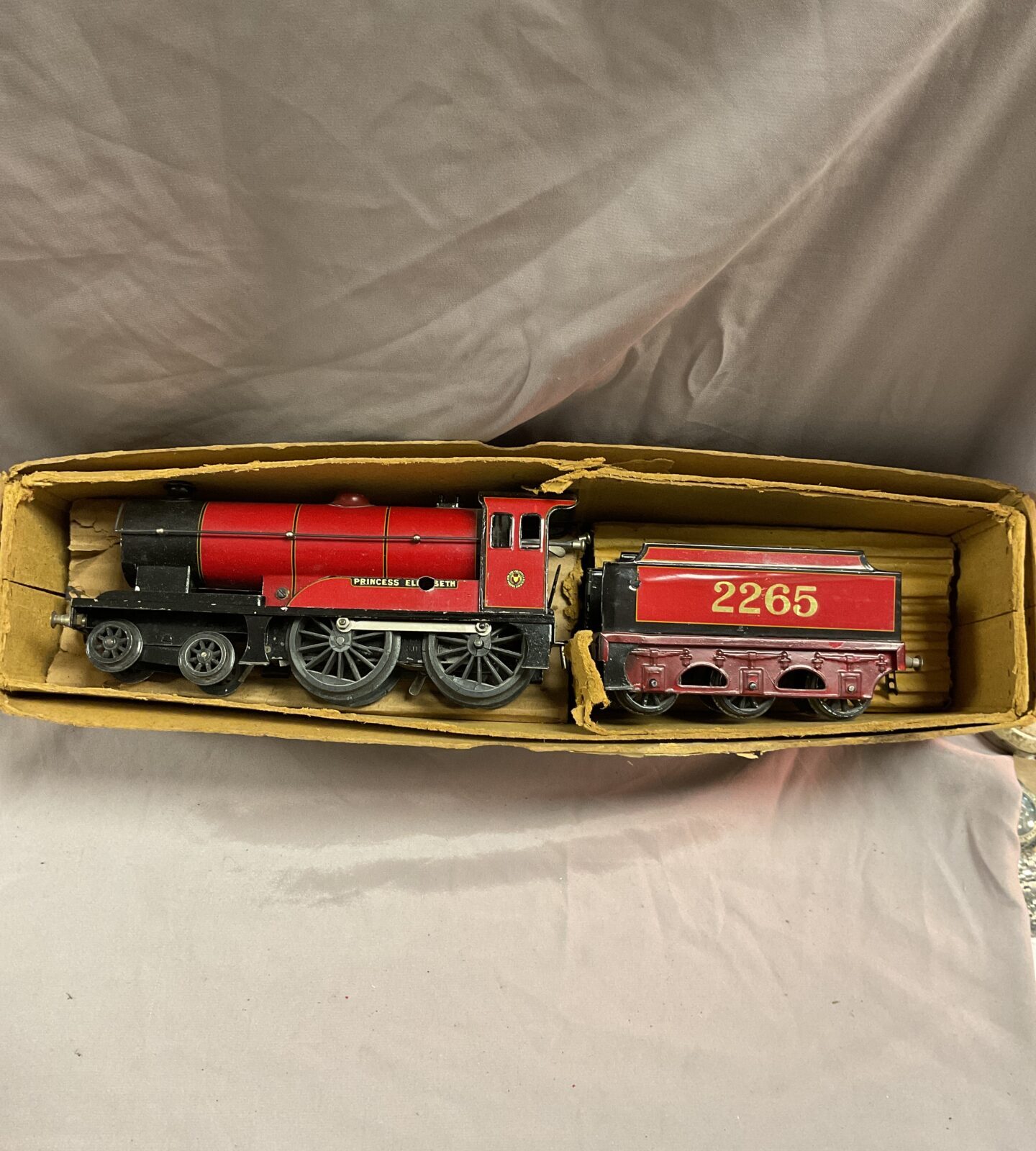 Bassett Locke Ltd lookout o gauge clockwork princess elizabeth engine and coal tender  af