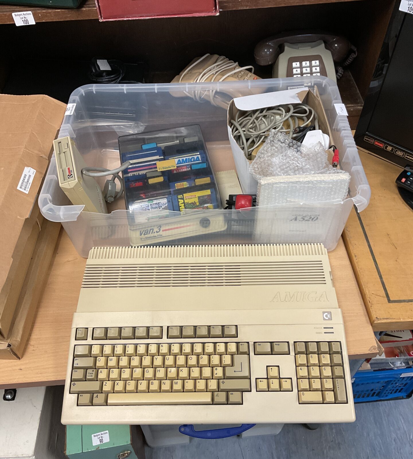 Commodore amiga a500 computer with accessories