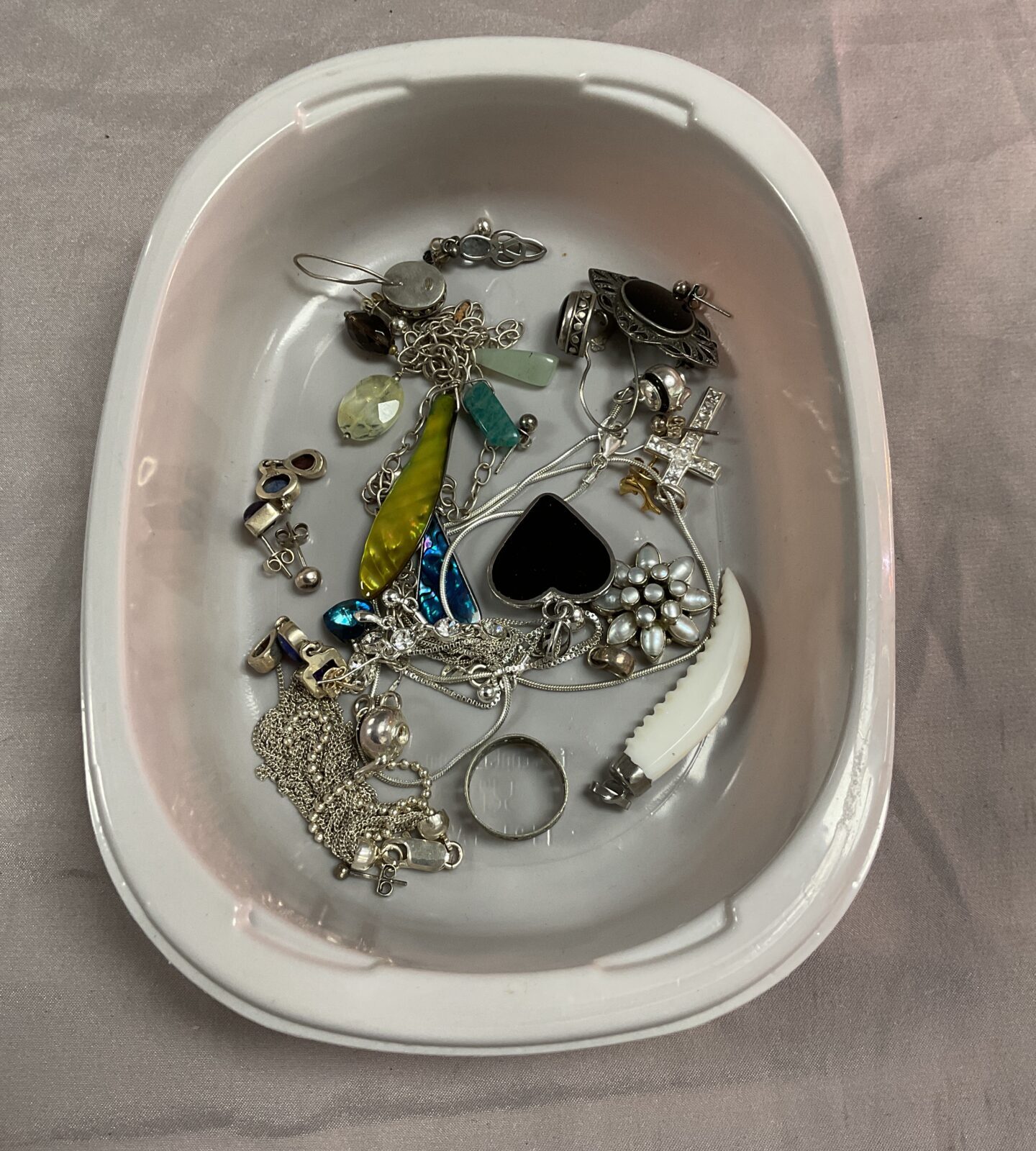 Tray jewellery inc some silver