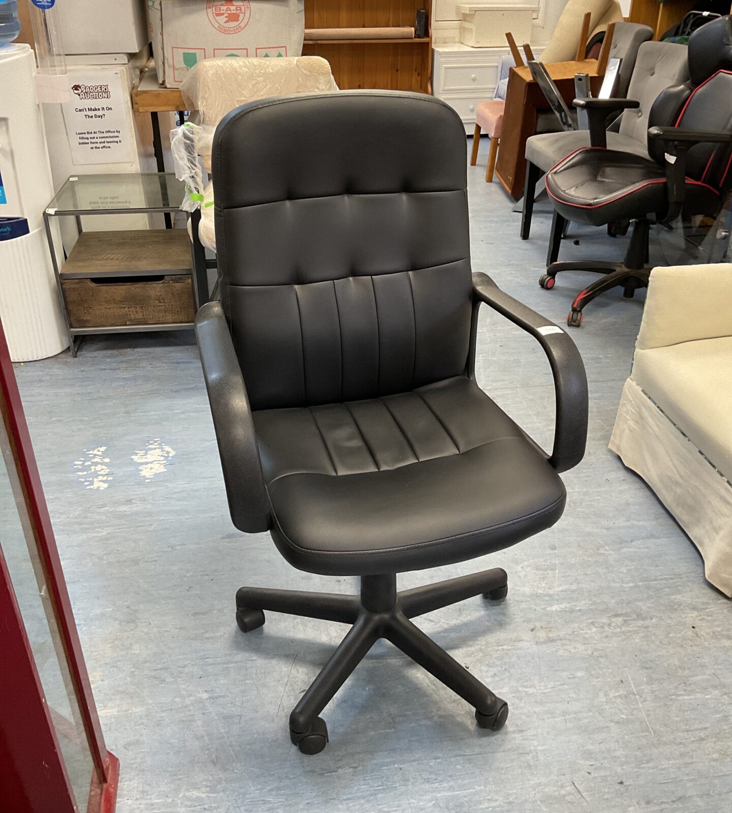 Black office chair