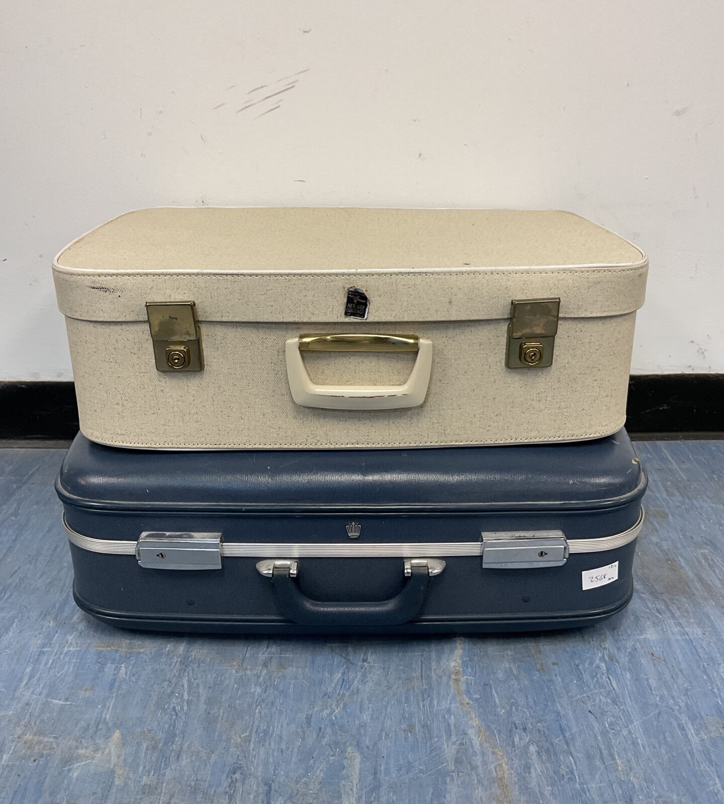 Two vintage travel cases including aer age luggage