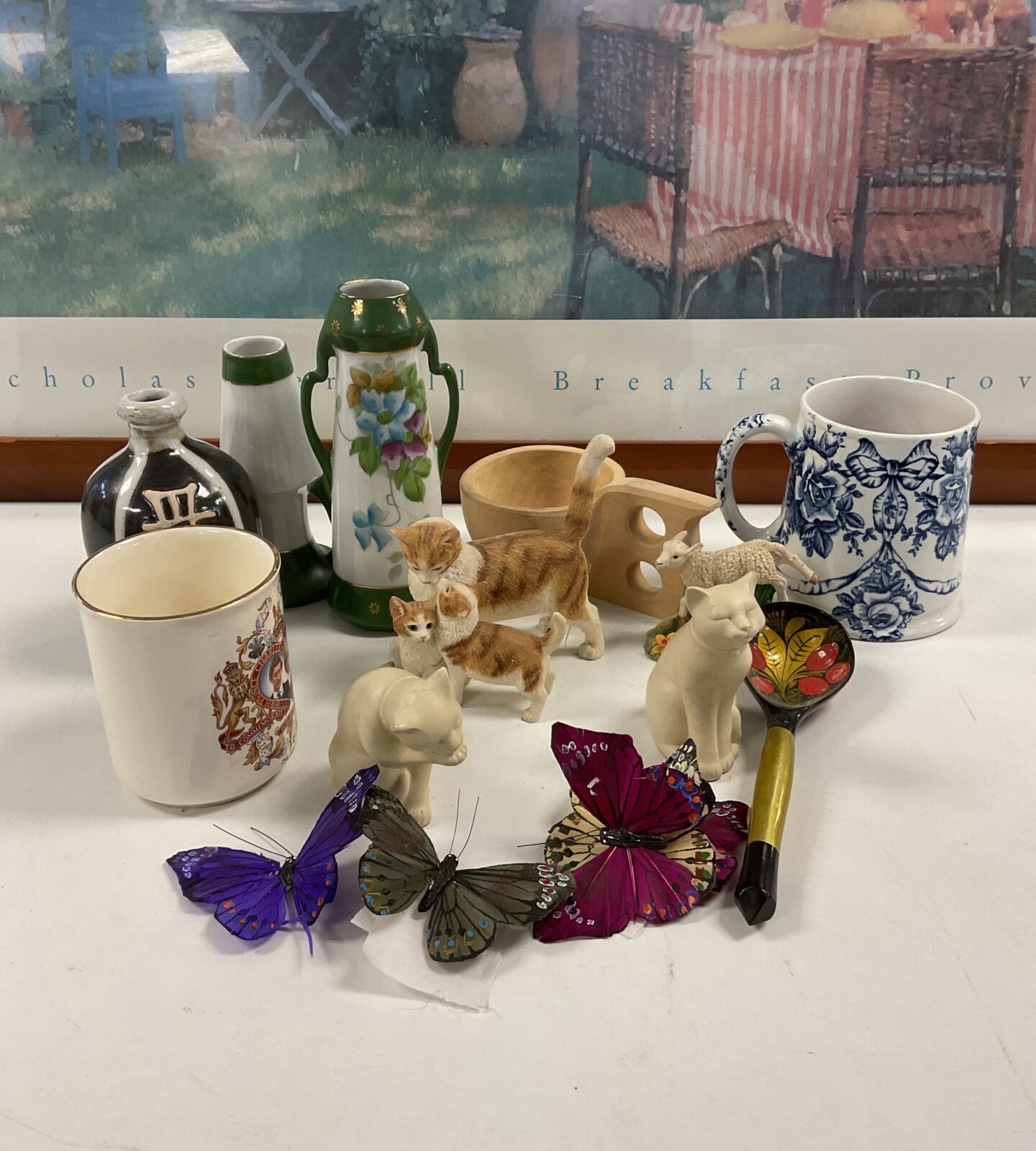 Selection of mixed collectables including border fine arts & silk butterflies