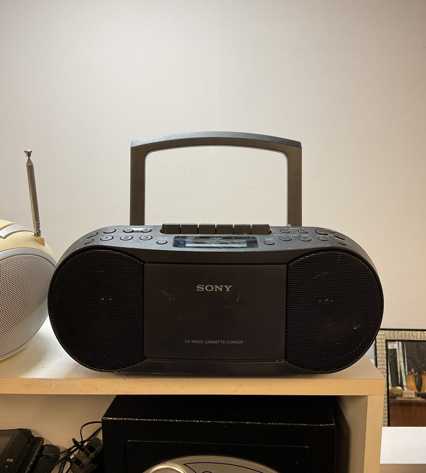 Sony cfd-s70 cd radio cassette recorder