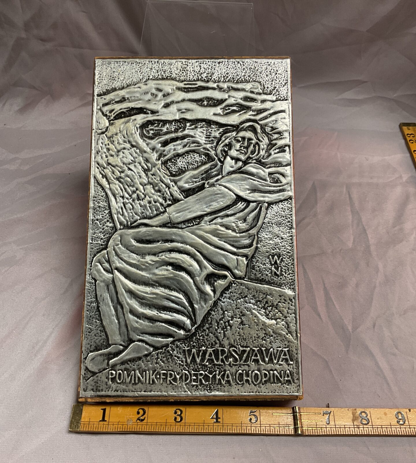 Whitemetal Arts and crafts style polish wall plaque of the Warsaw fryderyk Chopin monument