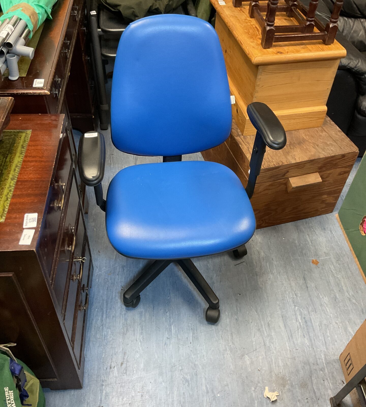 Emergent blue spinning office chair