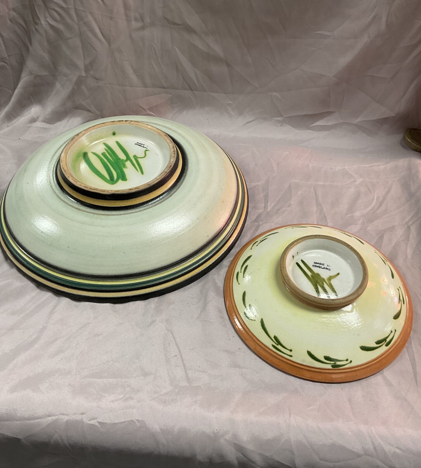 Two Denby bowls by Glyn college 12” and 8” - Image 2