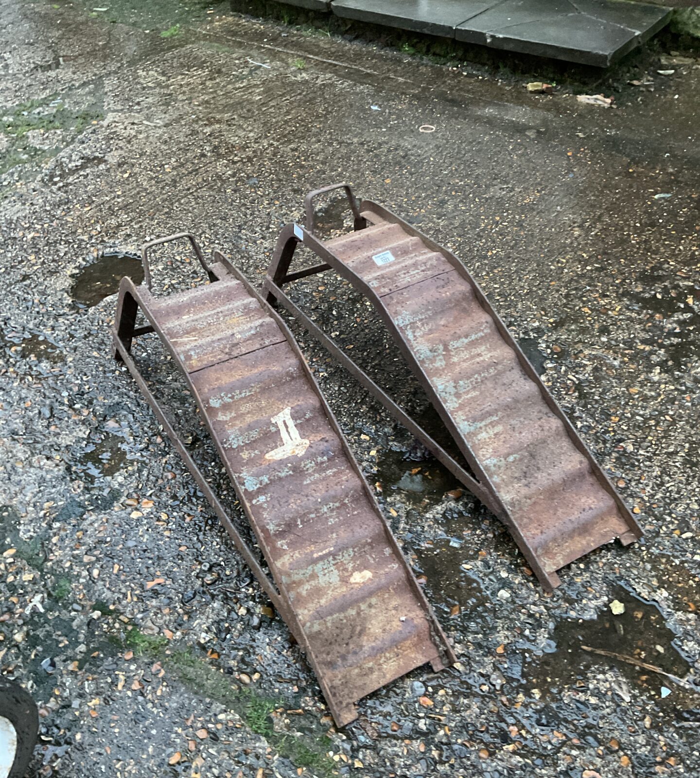 Pair of car ramps