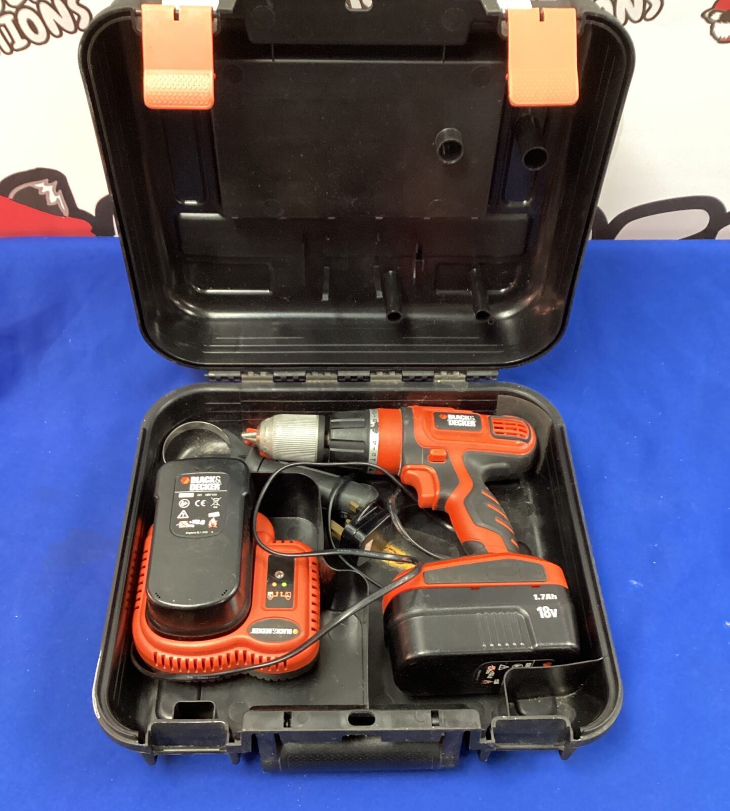 Black and Decker battery Drill with charger and case