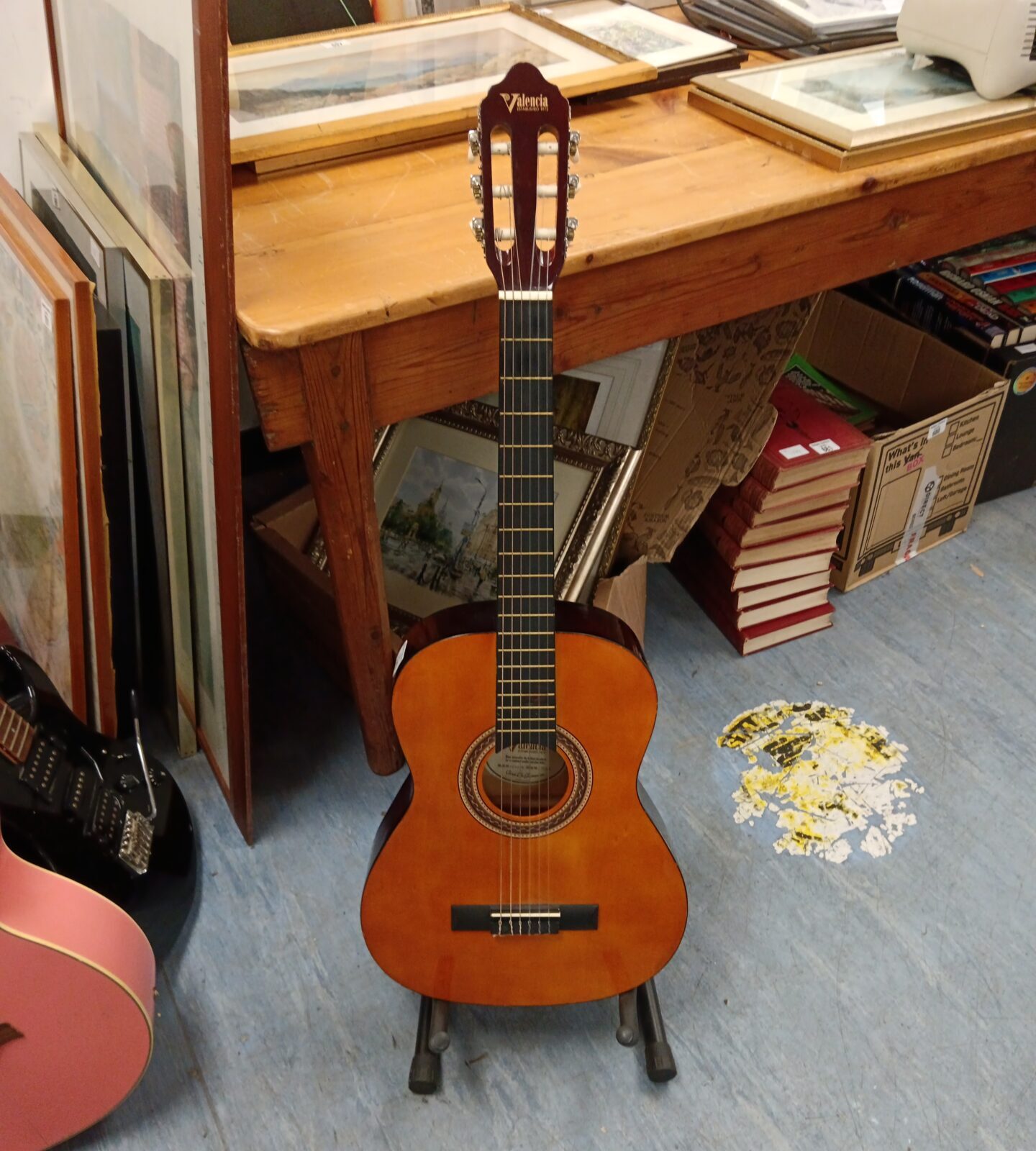 Valencia vc103k acoustic guitar